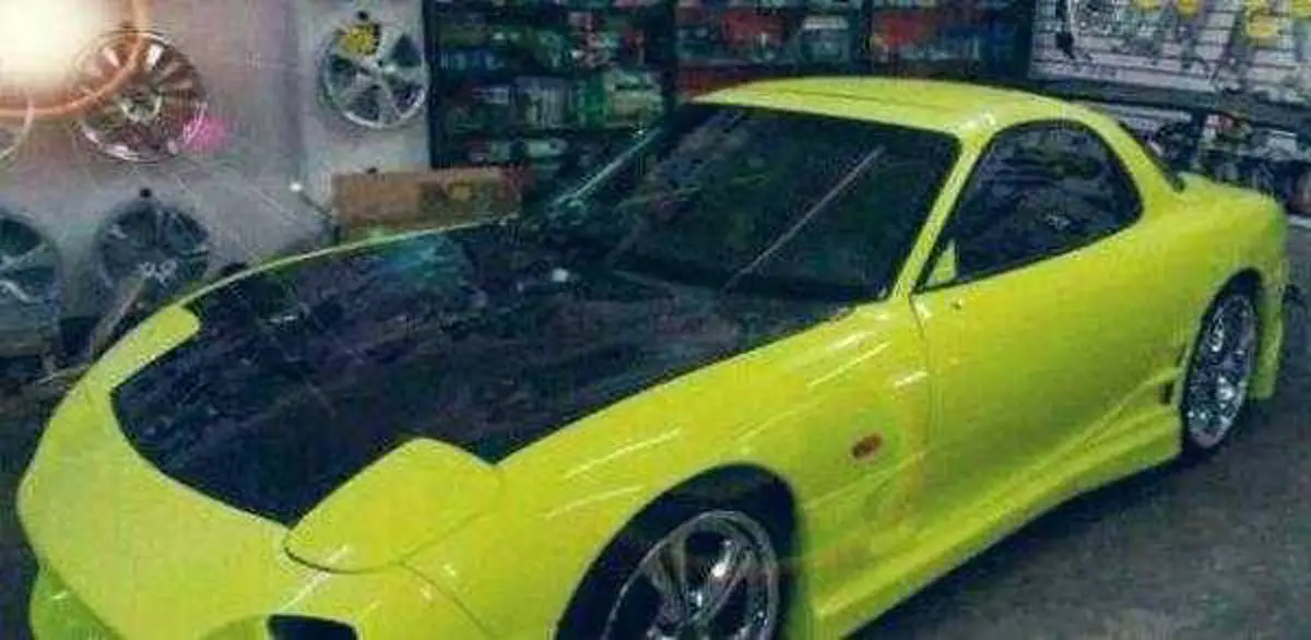 เหมือนได้รถใหม่ ?!! หนุ่มตัดสินใจ ซื้อ "ซากรถสปอร์ตเก่า" มาในราคา 1 หมื่นบาท แต่เพื่อนดูถูกหัวเราะเยาะ พอซ่อมเสร็จ ใครๆก็ต่างอิจฉาตาร้อน !