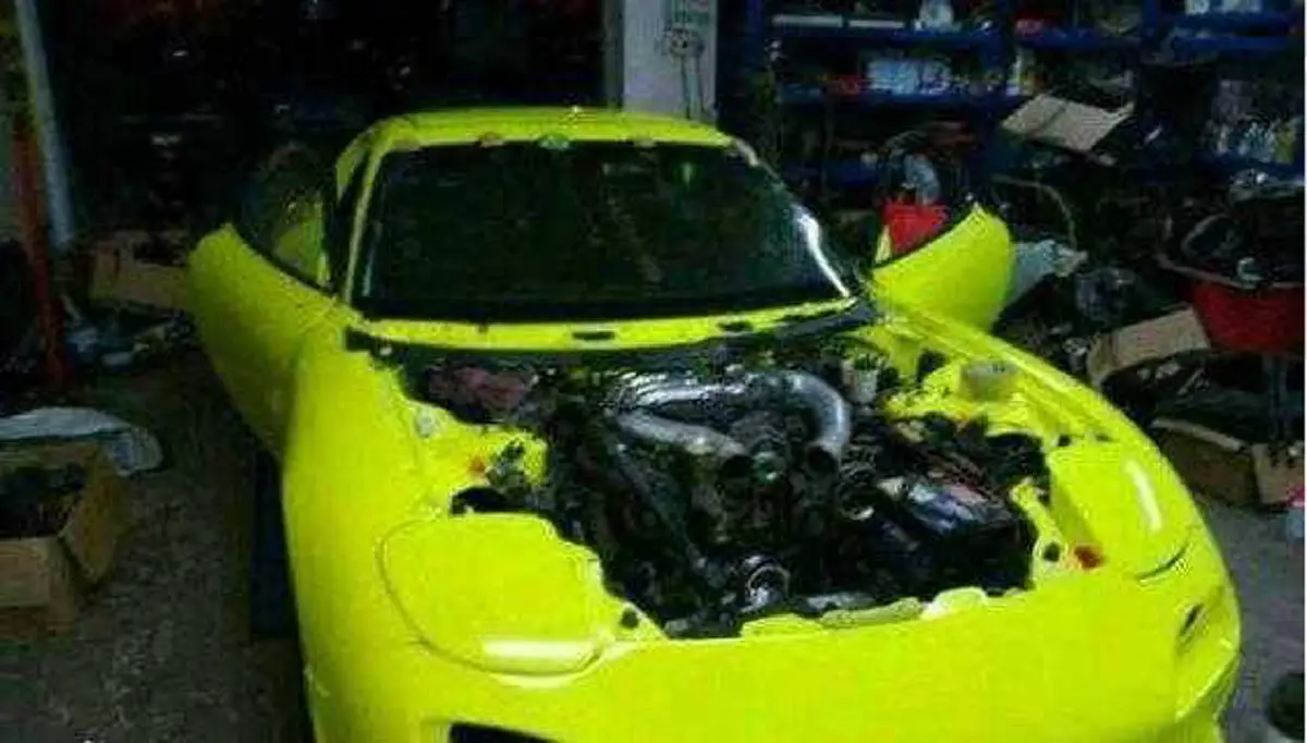 เหมือนได้รถใหม่ ?!! หนุ่มตัดสินใจ ซื้อ "ซากรถสปอร์ตเก่า" มาในราคา 1 หมื่นบาท แต่เพื่อนดูถูกหัวเราะเยาะ พอซ่อมเสร็จ ใครๆก็ต่างอิจฉาตาร้อน !