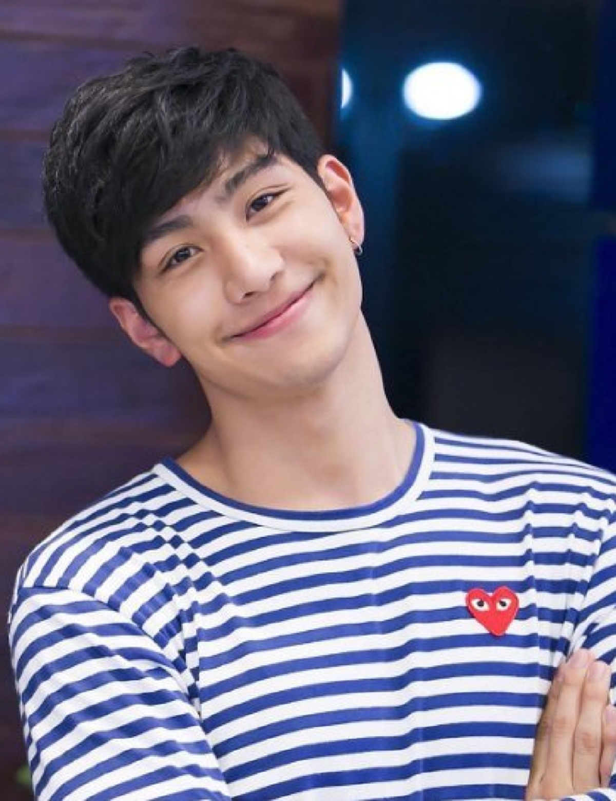 #หน้าตาดีกันทั้งบ้าน!! ส่องภาพ "น้องชายสุดหล่อ" ของนางเอก "มิ้น ชาลิดา" บอกเลยซิกแพคแน่นมาก เข้าวงการแล้ว แต่ไม่มีใครสังเกต !! (ชมภาพ)