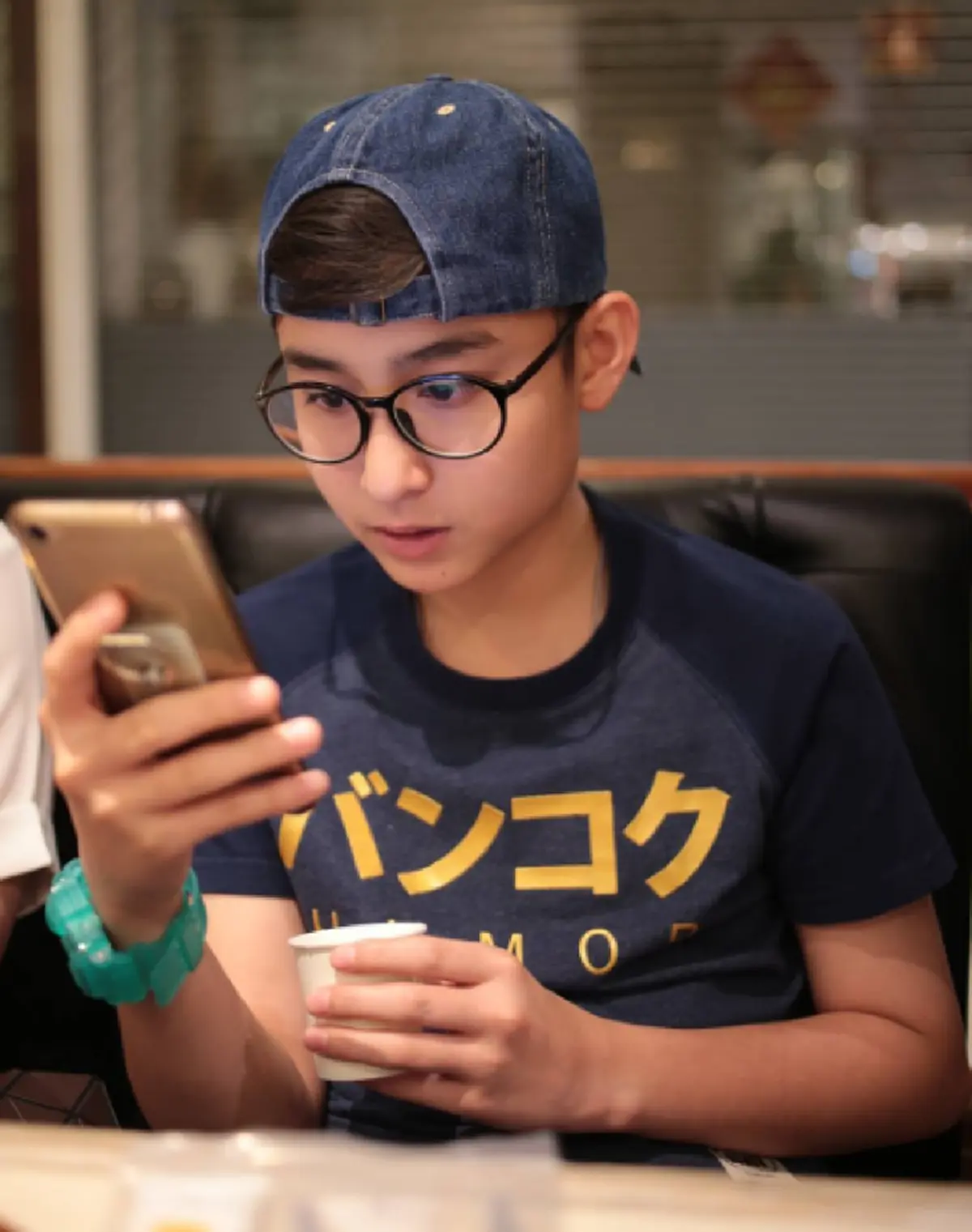 #ตะลึงตาค้าง!! เปิดภาพ “พระเอกสังข์ทองตอนเด็ก” ผ่านไปหลายปี ตอนนี้โตเป็นหนุ่มหล่อ เห็นแล้วถึงกับร้องว๊าว !! (ชมภาพ)