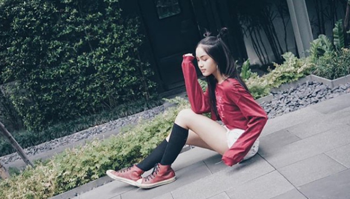 ครึ่งประเทศไม่เคยรู้ !! "น้องมุก ณปภัช " สาวฮอตที่สุดใสตอนนี้  แท้จริงแล้ว เป็นลูกสาวของนักแสดงมากฝีมือ หลายคนรู้จักกันดีในวงการบันเทิงไทย ?
