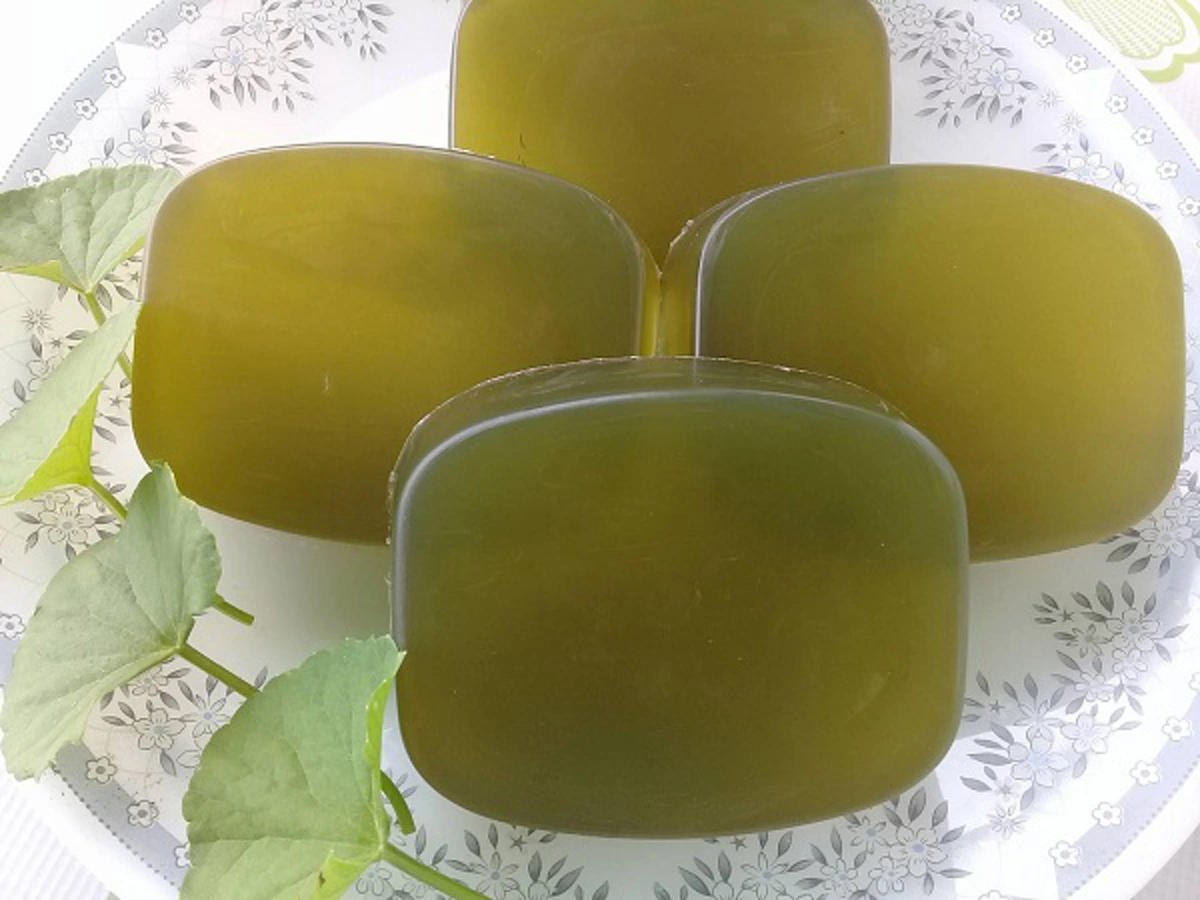 ผลการค้นหารูปภาพสำหรับ ทําสบู่ใช้เอง ใบบัวบก