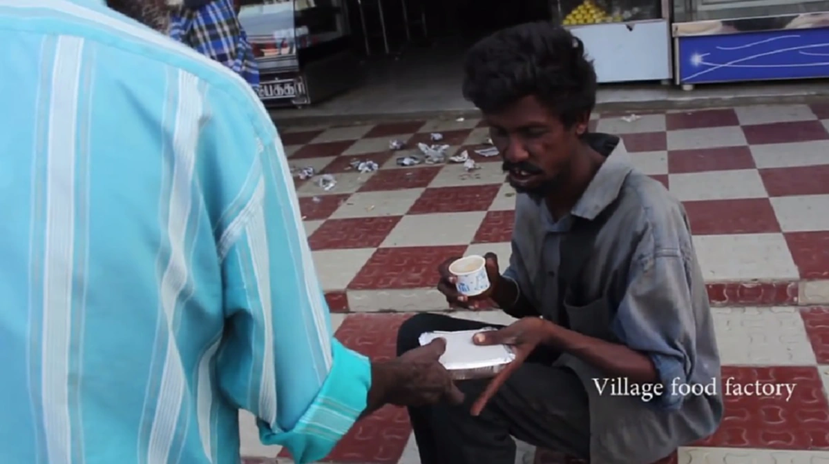 คนดู10ล้านน้ำลายแตก!! "ลุงอินเดีย" โชว์ทำเมนูเด็ด! "ตอกไข่1,000ฟอง"เหลืองอร่าม ยิ่งเห็นภาพตอนทำเสร็จ คือพีคมาก!! เอาไปเลยล้านไลค์!!