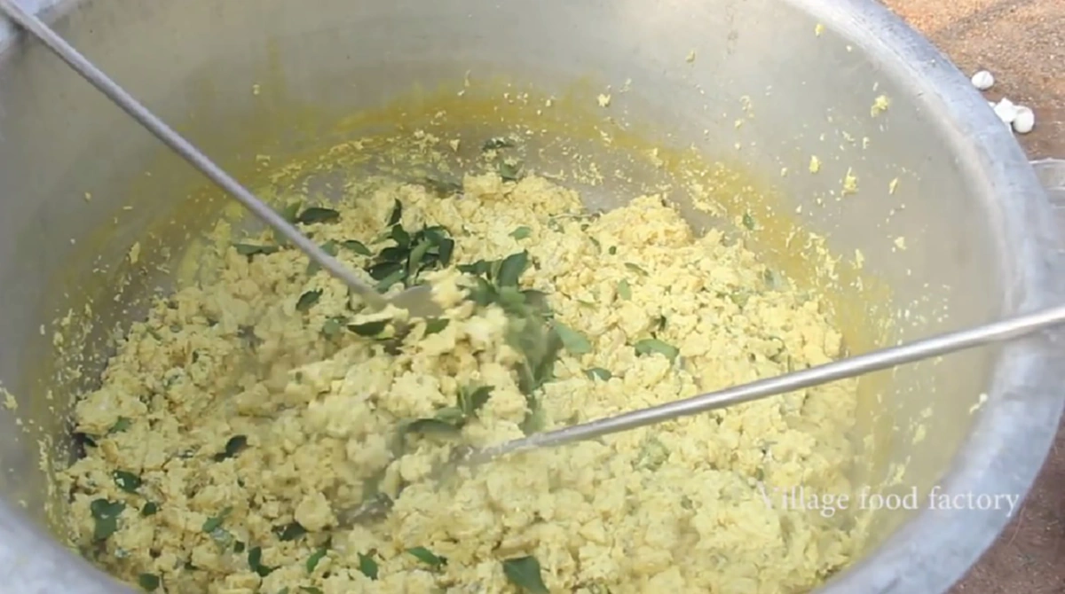 คนดู10ล้านน้ำลายแตก!! "ลุงอินเดีย" โชว์ทำเมนูเด็ด! "ตอกไข่1,000ฟอง"เหลืองอร่าม ยิ่งเห็นภาพตอนทำเสร็จ คือพีคมาก!! เอาไปเลยล้านไลค์!!