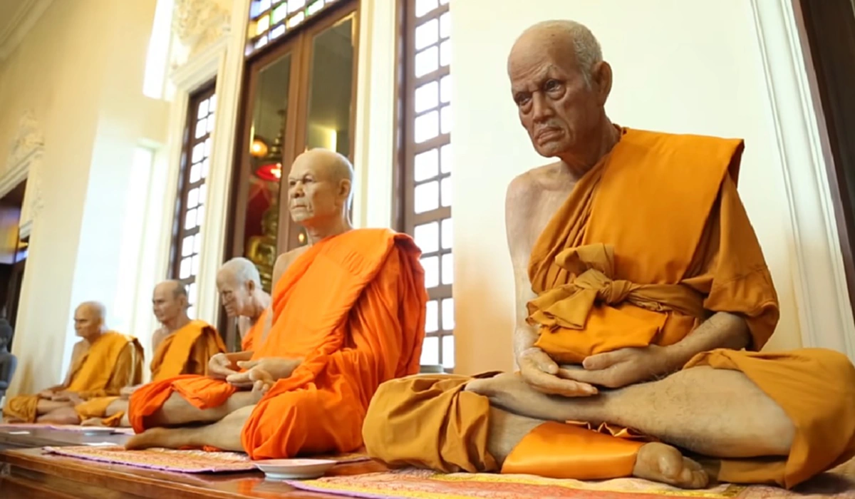 ตาโตอ้าปากค้าง !! เปิดคฤหาสน์ พระเอกในตำนาน "อาเปี๊ยก ยอดชาย" ที่เล่นหนังมากกว่า 100 เรื่อง อลังการจนไม่กล้าเรียกว่าบ้านจริงๆ !!? (ชมภาพ)