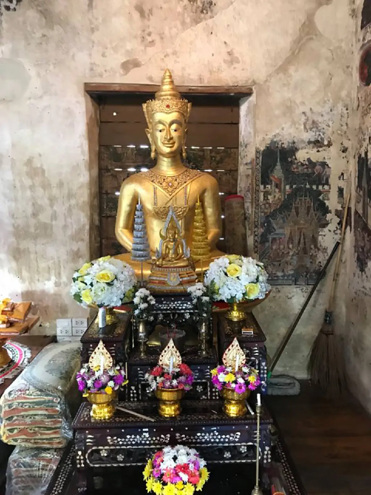 ออเจ้า..จำได้แล้ว!! "วัดเชิงท่า" พระเจ้าตากฯกับพีหมื่นเคยบวชที่นี่!! ชวนมาดู..ศาลาไม้เก่าหนึ่งเดียวในโลก จิตรกรรมสมัยกรุงศรีฯ #บุพเพสันนิวาส