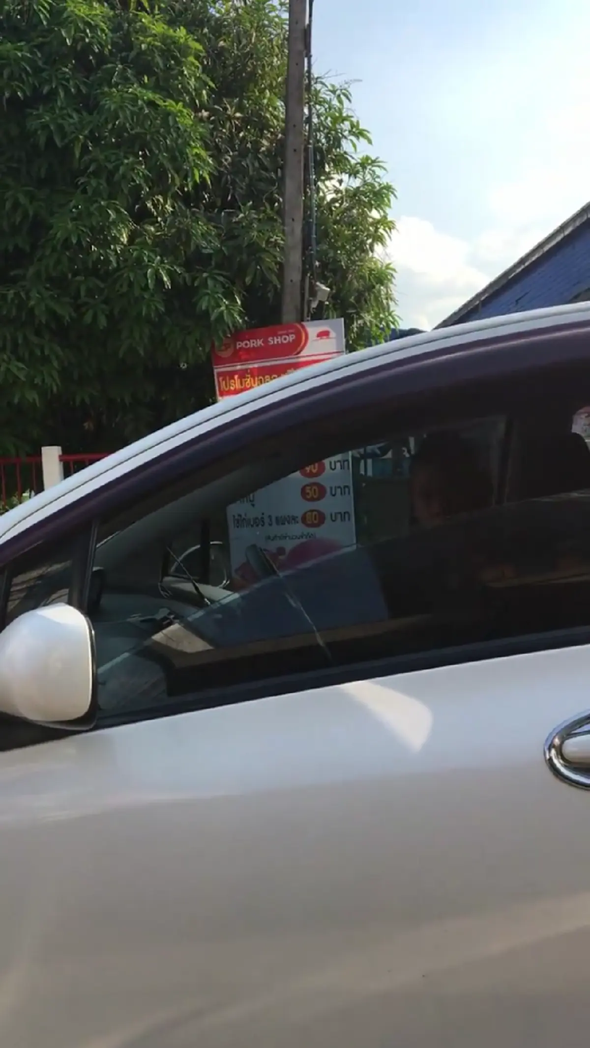 โคตรสะเทือนใจ!! สาวท้องอ่อนๆย้อนเล่าเหตุการณ์สุดโฉด โดนชายตบหน้าโทรศัพท์กระเด็น ถ้าเรื่องแค่นี้แล้วทำร้ายผู้หญิง...อย่าเป็นเลยชายชาติทหาร!??