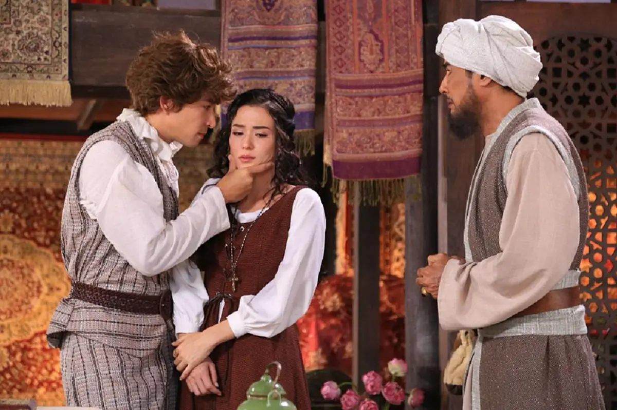 ฟอลคอน ทองกีบม้า