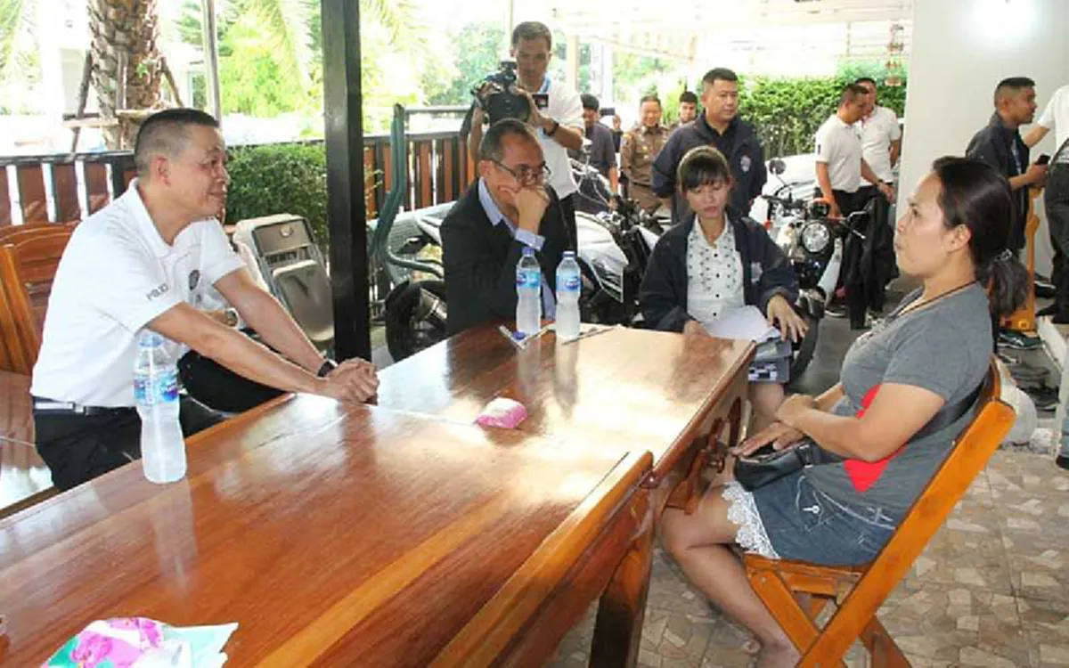 ลากไส้เปรตในผ้าเหลือง!! ค้นบ้านหรูมัด"พระผู้ใหญ่" เอี่ยวเงินทอนวัดพบชื่อหรา!!บนแคชเชียร์เช็คโอน 25 ล้านเข้าบัญชีแม่บ้าน !!??
