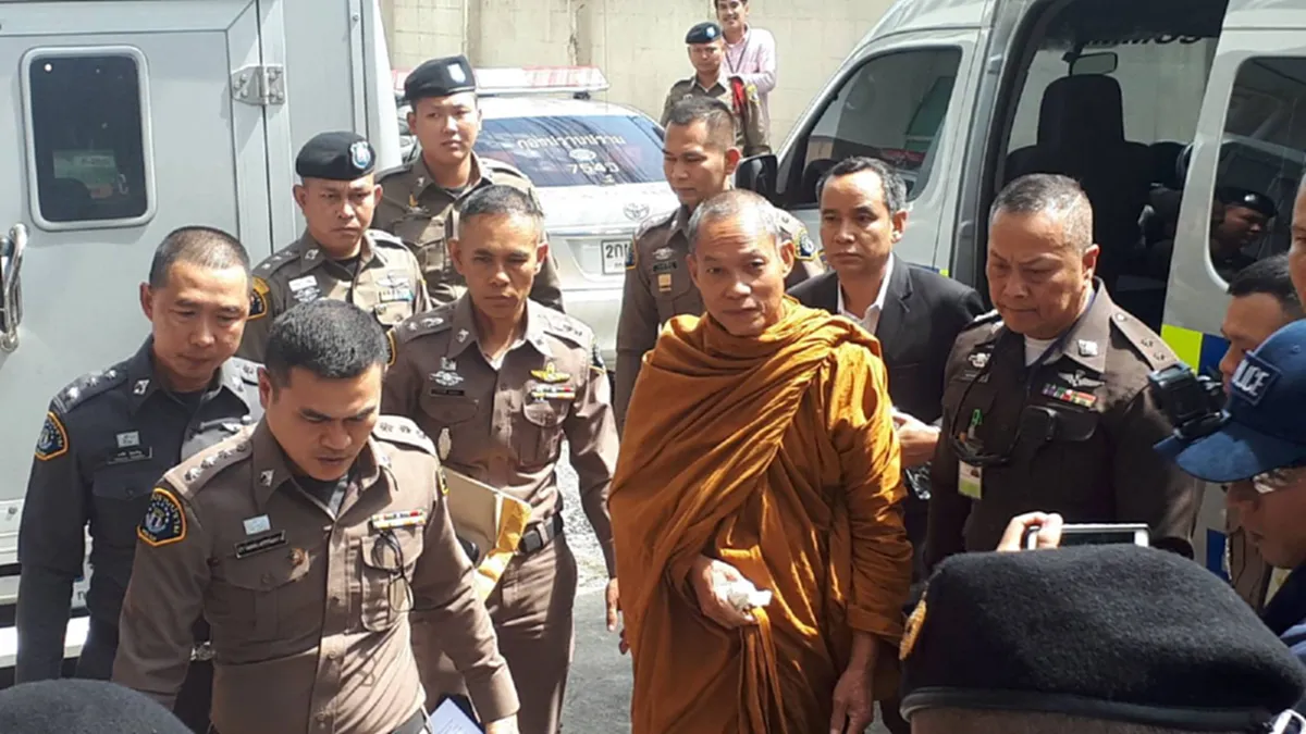 ฝากขัง "หลวงปู่พุทธอิสระ"  ผัดแรก หลังโดนฟันข้อหา "สนับสนุนให้มีการปล้นทรัพย์"