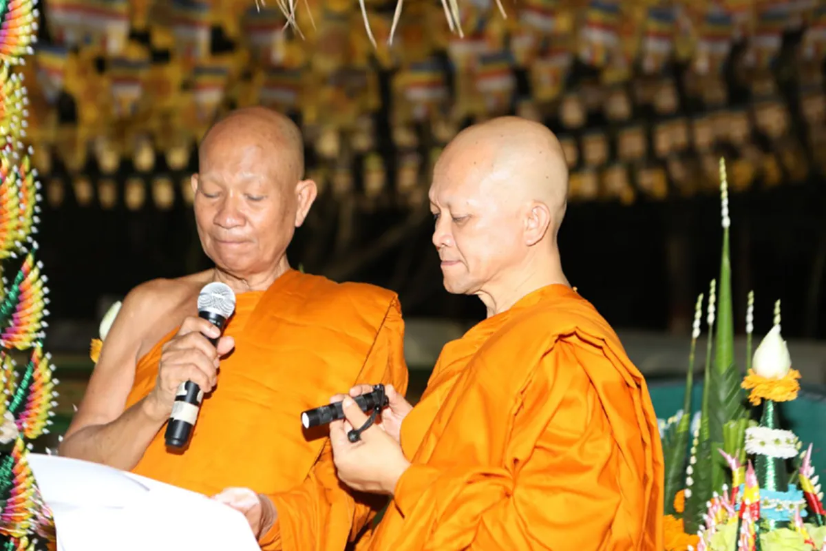สะเทือนเลื่อนลั่นทุกภพภูมิ!! ปาฏิหาริย์แห่งธรรม "พระอารยวังโส" ภิกษุไทย!! ผู้พลิกฟื้นพุทธศาสนา กลับคืนสู่อินเดีย!!
