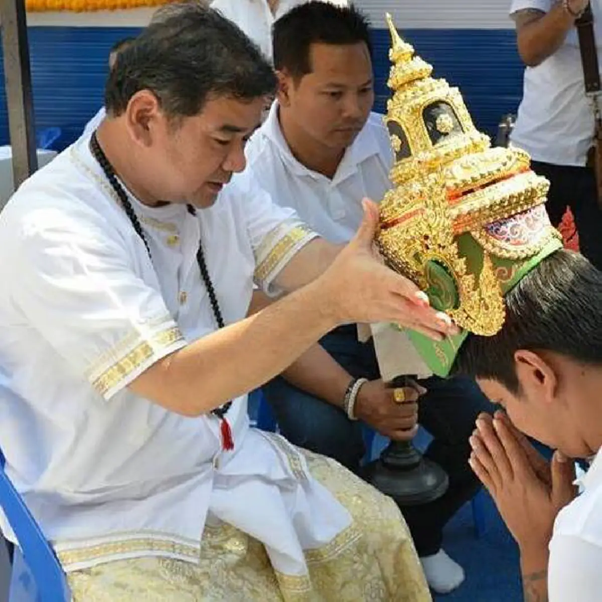 อ่านก่อน !!  ประวัติความเป็นมาของยันต์มงคลที่ถูกใช้กันมาตั้งแต่อดีตถึงปัจจุบัน จนถูกขนานนามว่าเป็นของอาคม (มีคลิป)