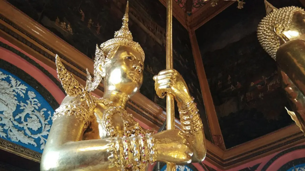 "ตะปูปริศนา!!" เมือเทวดาหนีเที่ยว ร้อนถึงเจ้าอาวาสต้องตอกตะปูอาคมตรึงไว้ที่ขาให้อยู่เผ้าอุโบสถ์ ตำนานลือลั่นแห่งวัดดังเกาะเกร็ด(มีคลิป)