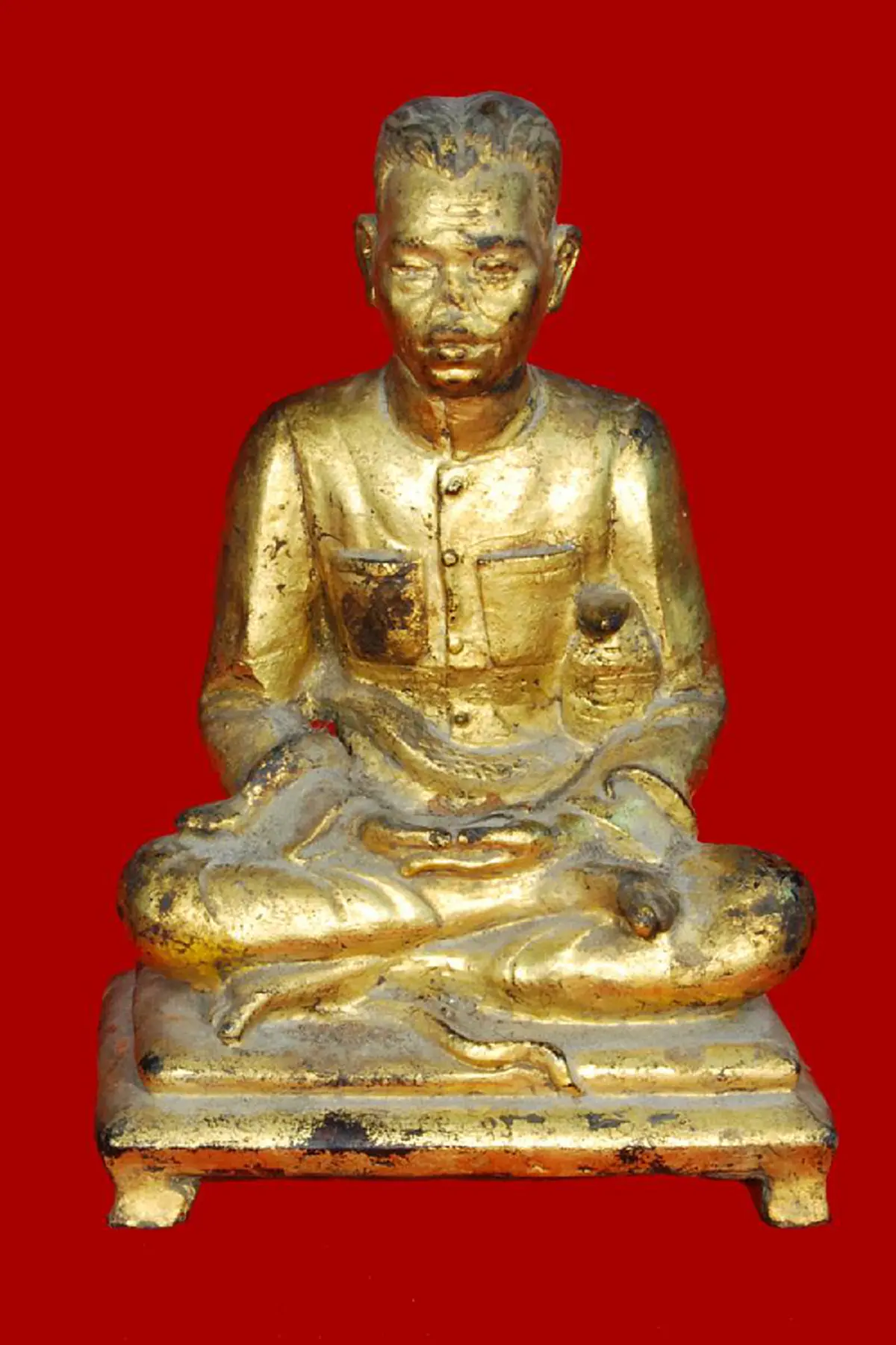 มาๆ เร็วๆ มาเอากลับไป!! "อ.ฟ้อน ดีสว่าง"เพียงแค่เคาะพื้นเบาๆ งูเห่าตัวเขื่องเลื้อยมาหาทันที ใช้ปากดูดพิษรักษาคนไข้ จนตะลึงงันกันทุกคน!!