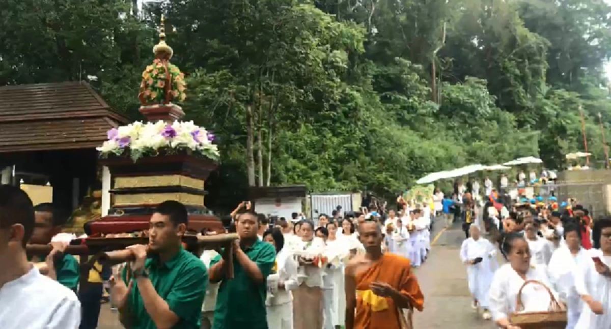 อนุโมทนาสาธุ บรรยากาศขบวนแห่นาคทีมหมูป่า ตามประเพณีล้านนา เข้าสู่ร่มกาสาวพัสตร์