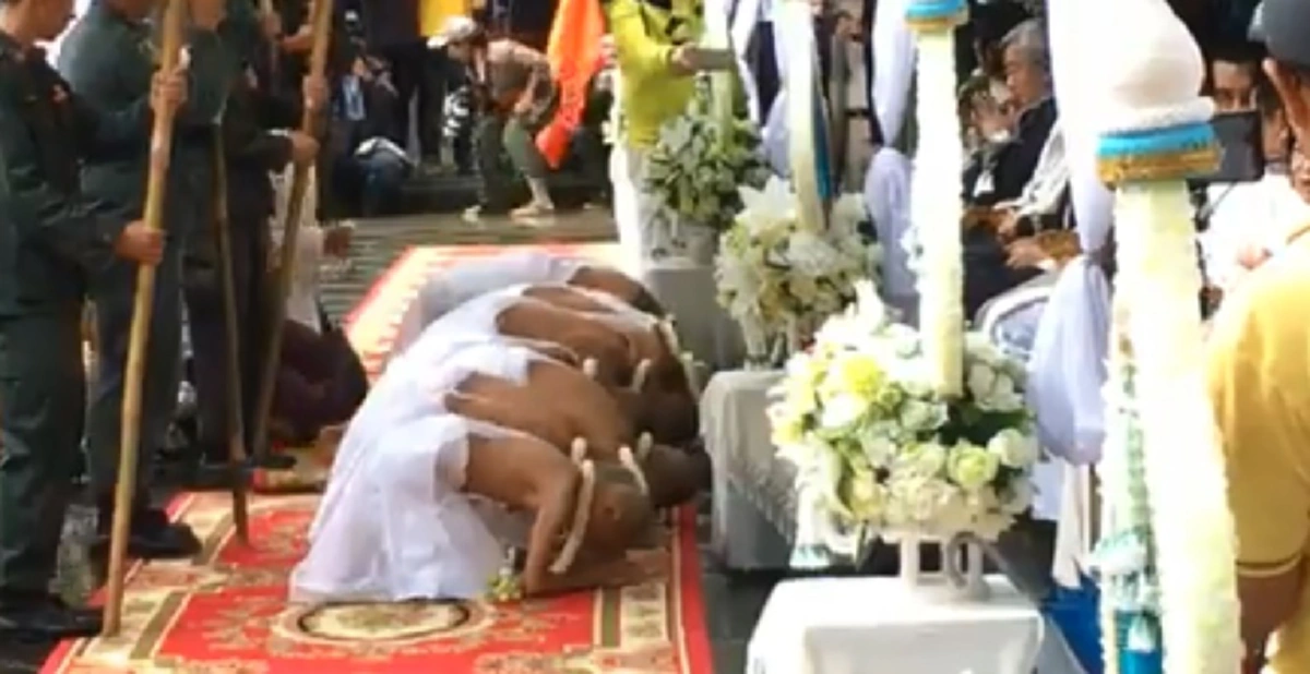 อนุโมทนาสาธุ บรรยากาศขบวนแห่นาคทีมหมูป่า ตามประเพณีล้านนา เข้าสู่ร่มกาสาวพัสตร์