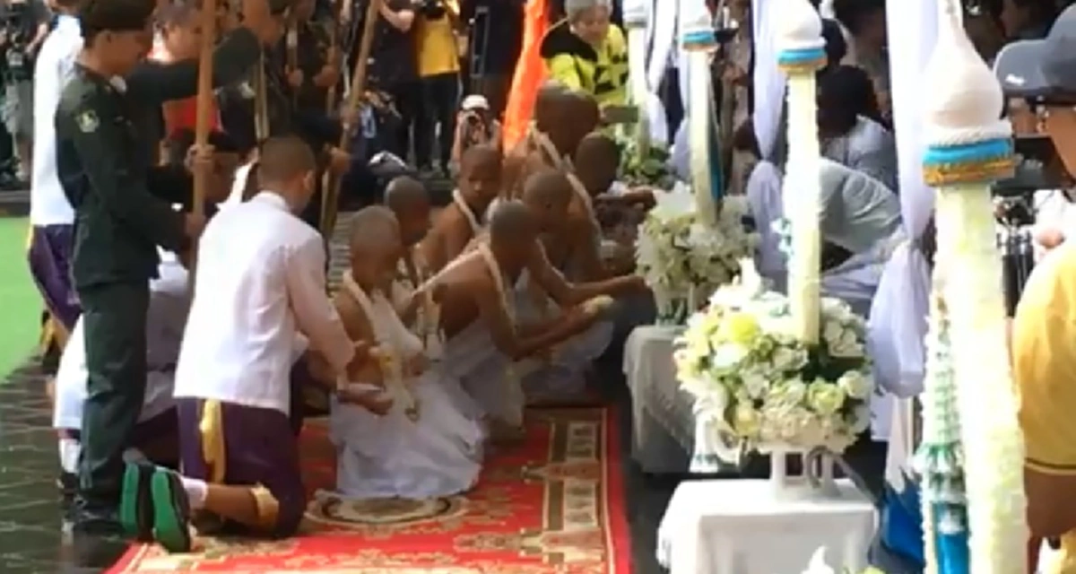 อนุโมทนาสาธุ บรรยากาศขบวนแห่นาคทีมหมูป่า ตามประเพณีล้านนา เข้าสู่ร่มกาสาวพัสตร์