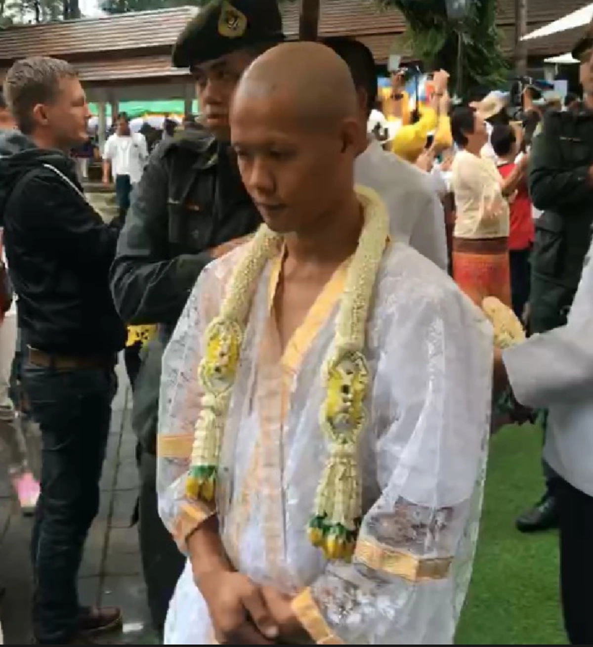 อนุโมทนาสาธุ บรรยากาศขบวนแห่นาคทีมหมูป่า ตามประเพณีล้านนา เข้าสู่ร่มกาสาวพัสตร์