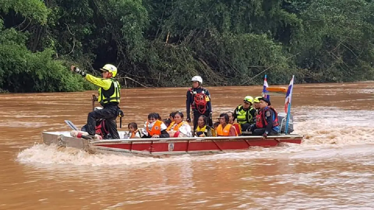 เปิดปฏิบัติการ15ชม.ช่วย14ชีวิต...กู้ภัยไทยทำได้เพื่อพี่น้องลาว!?! ภารกิจค้นหาผู้สูญหายไม่ได้กินอาหาร3วัน (คลิป)