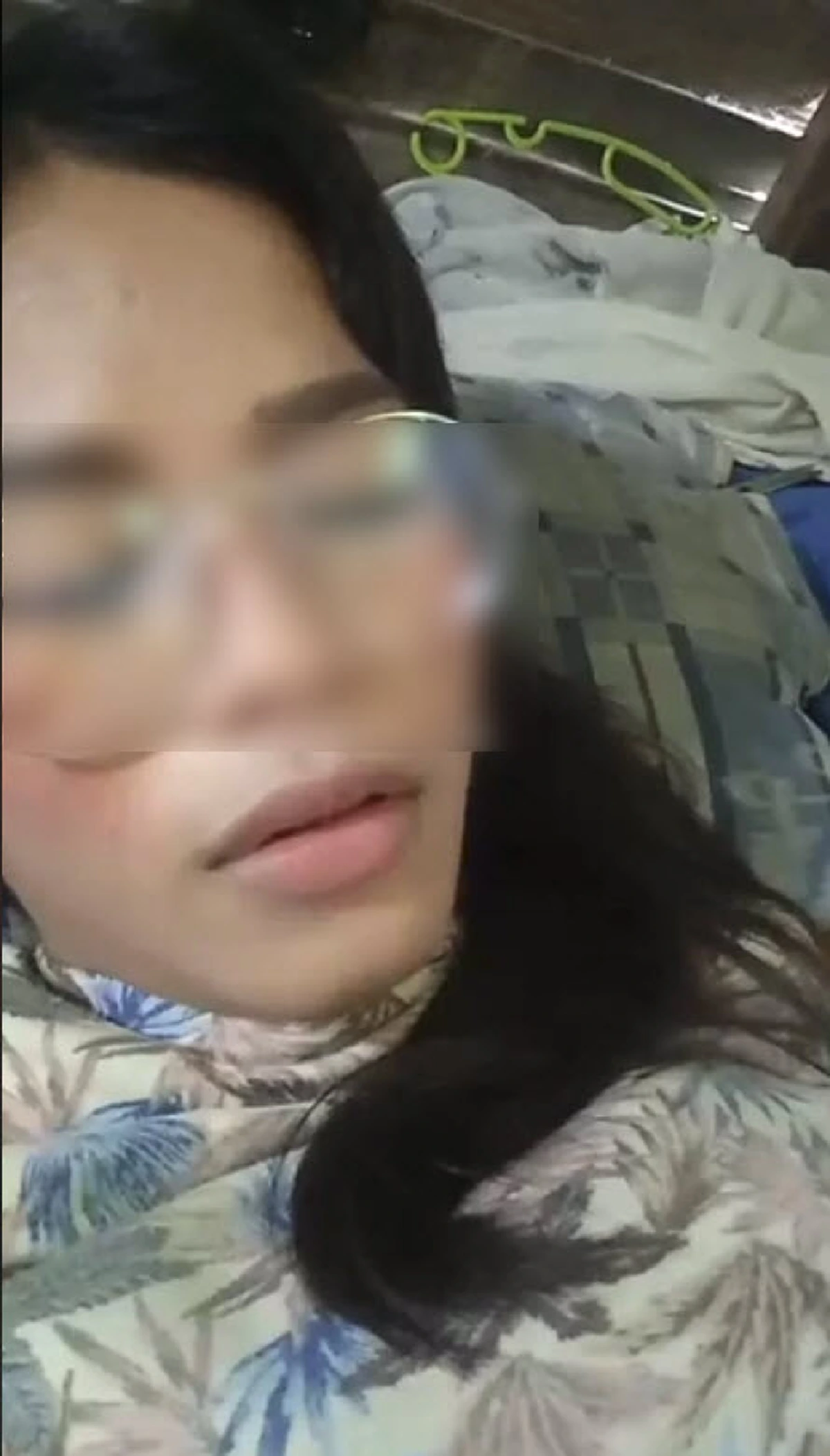 แตกคอกันเองแล้ว! ฝ่ายชายแฉยับ "น้องเนย" สร้างกระแสหนัก ไม่รู้ทำเพื่ออะไร!