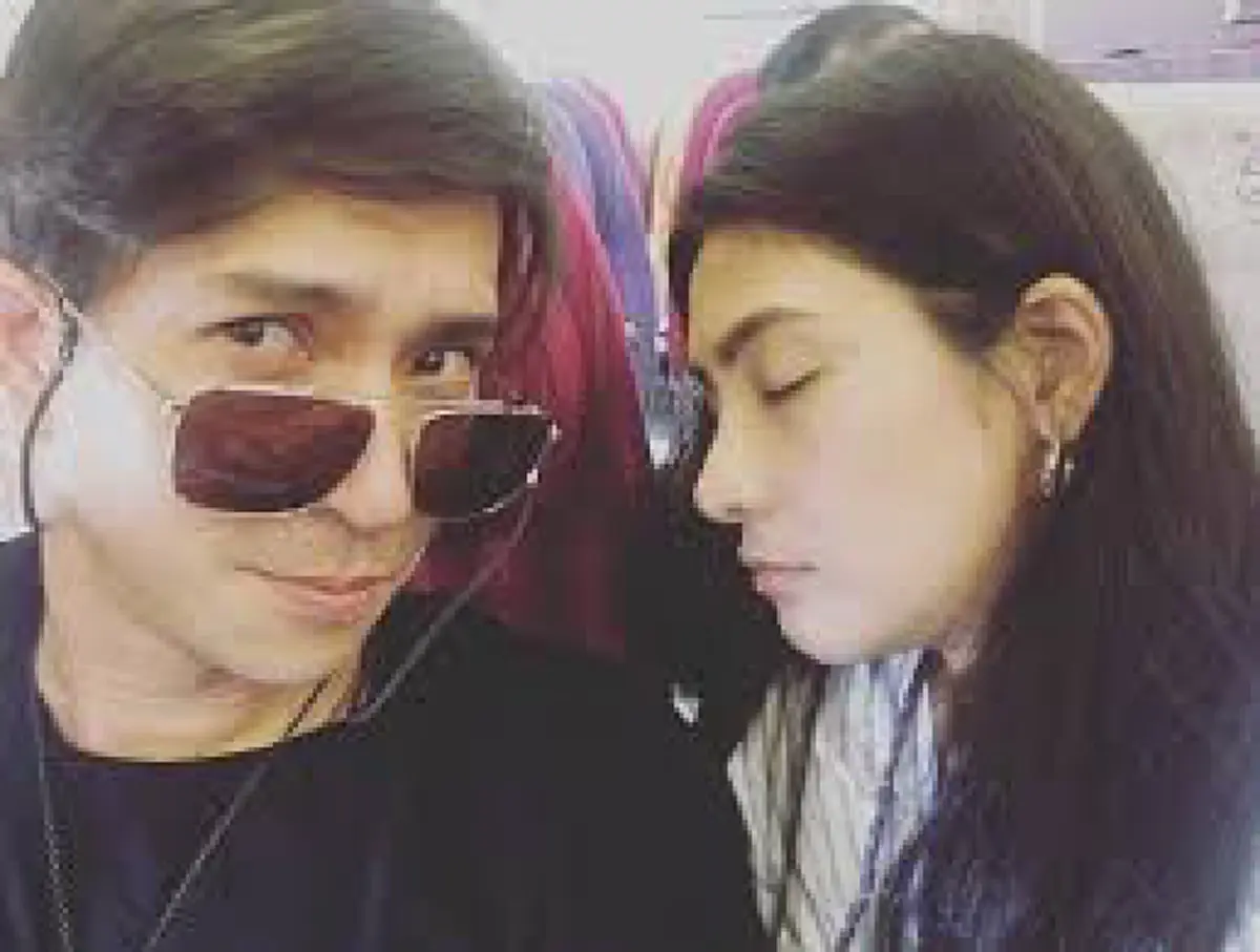 อีแย้ม บุพเพสันนิวาส