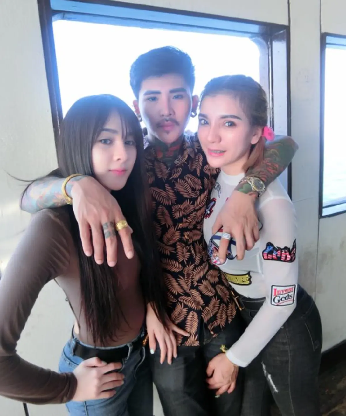 มีเมีย 2 คน