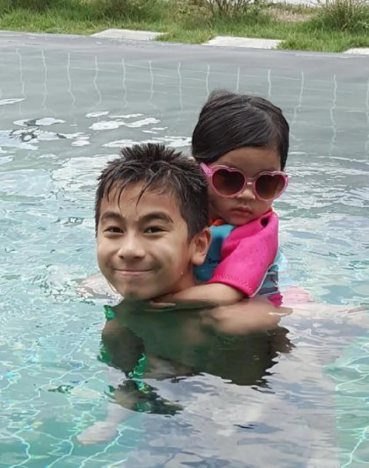 พี่ออโต้และน้องมะลิ