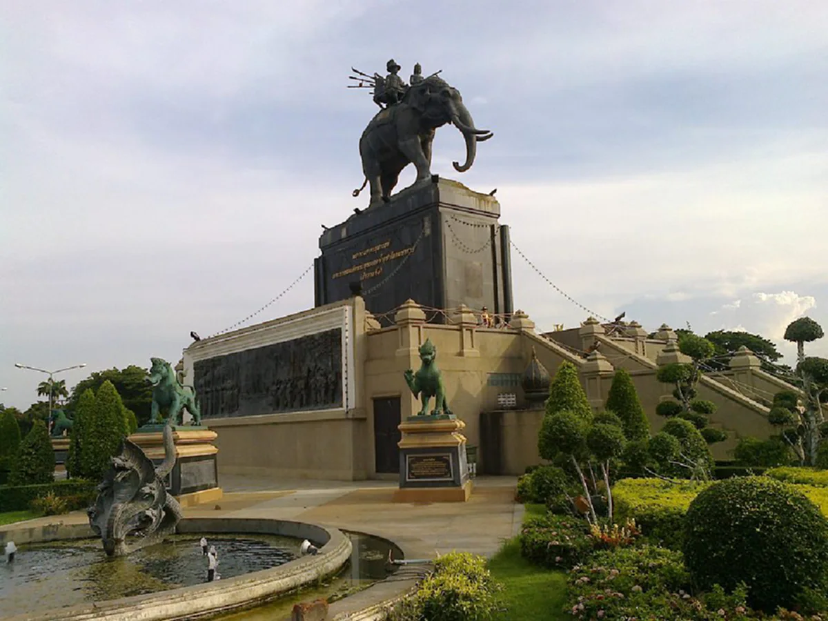 อนุสาวรีย์