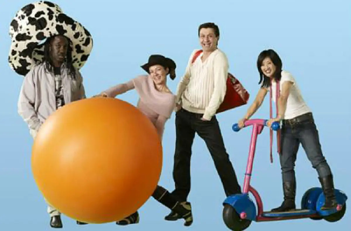 นักแสดงท้้ง 4