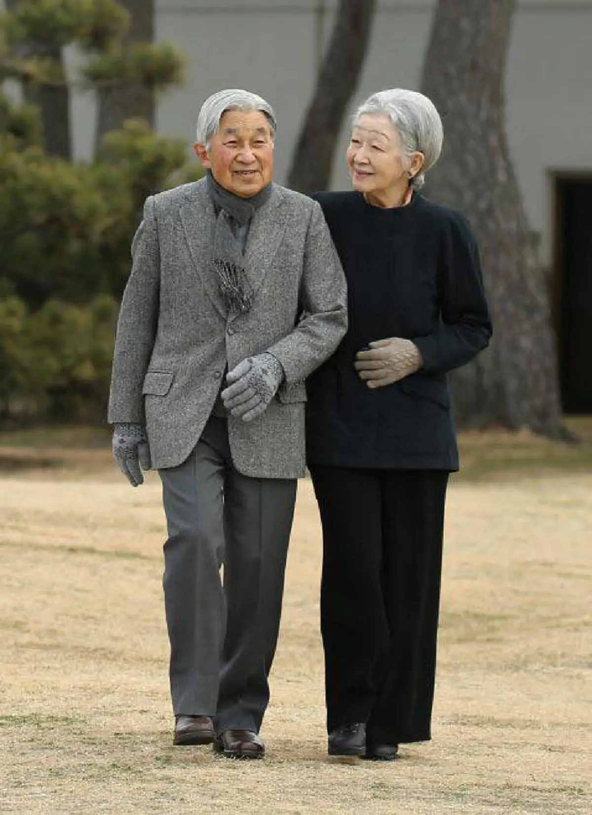 จุดกำเนิดของรักแท้ จักรพรรดิอากิฮิโตะ-จักรพรรดินีมิชิโกะ จากสนามเทนนิสสู่ราชบัลลังก์