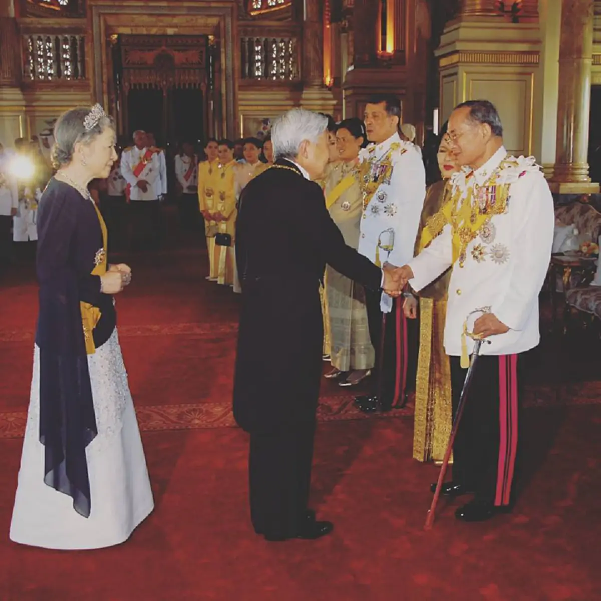 จุดกำเนิดของรักแท้ จักรพรรดิอากิฮิโตะ-จักรพรรดินีมิชิโกะ จากสนามเทนนิสสู่ราชบัลลังก์