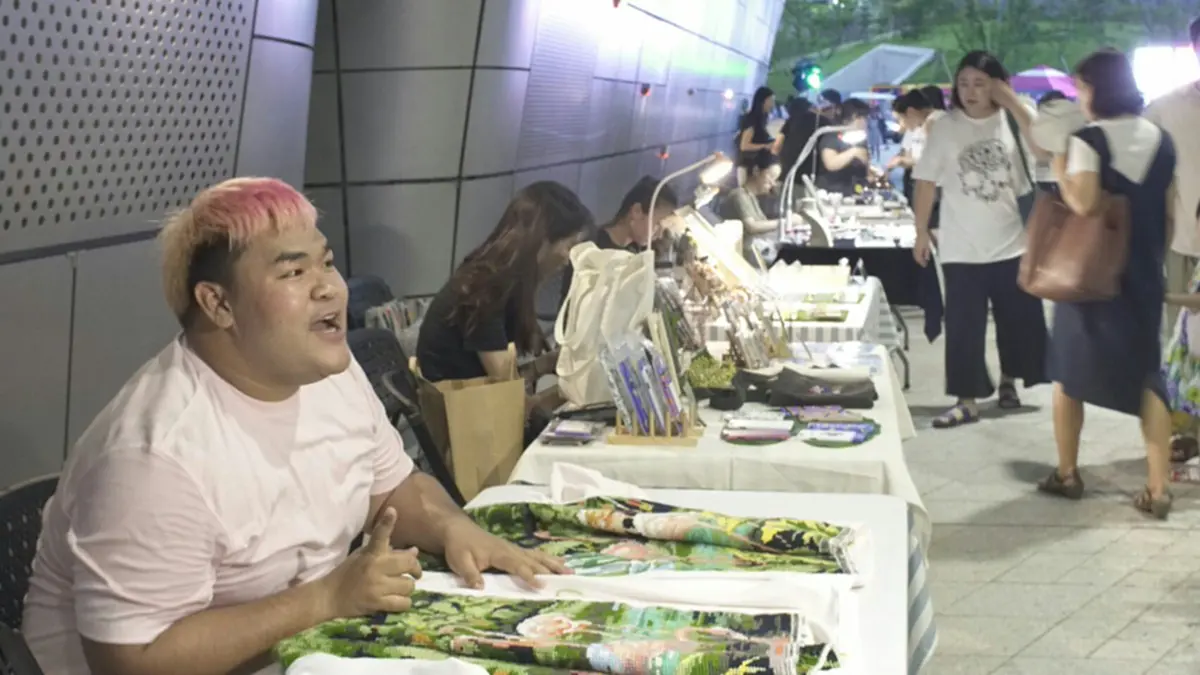 ดาราดัง ขายของตลาดนัด มีอาชีพเสริมเป็นแม่ค้า