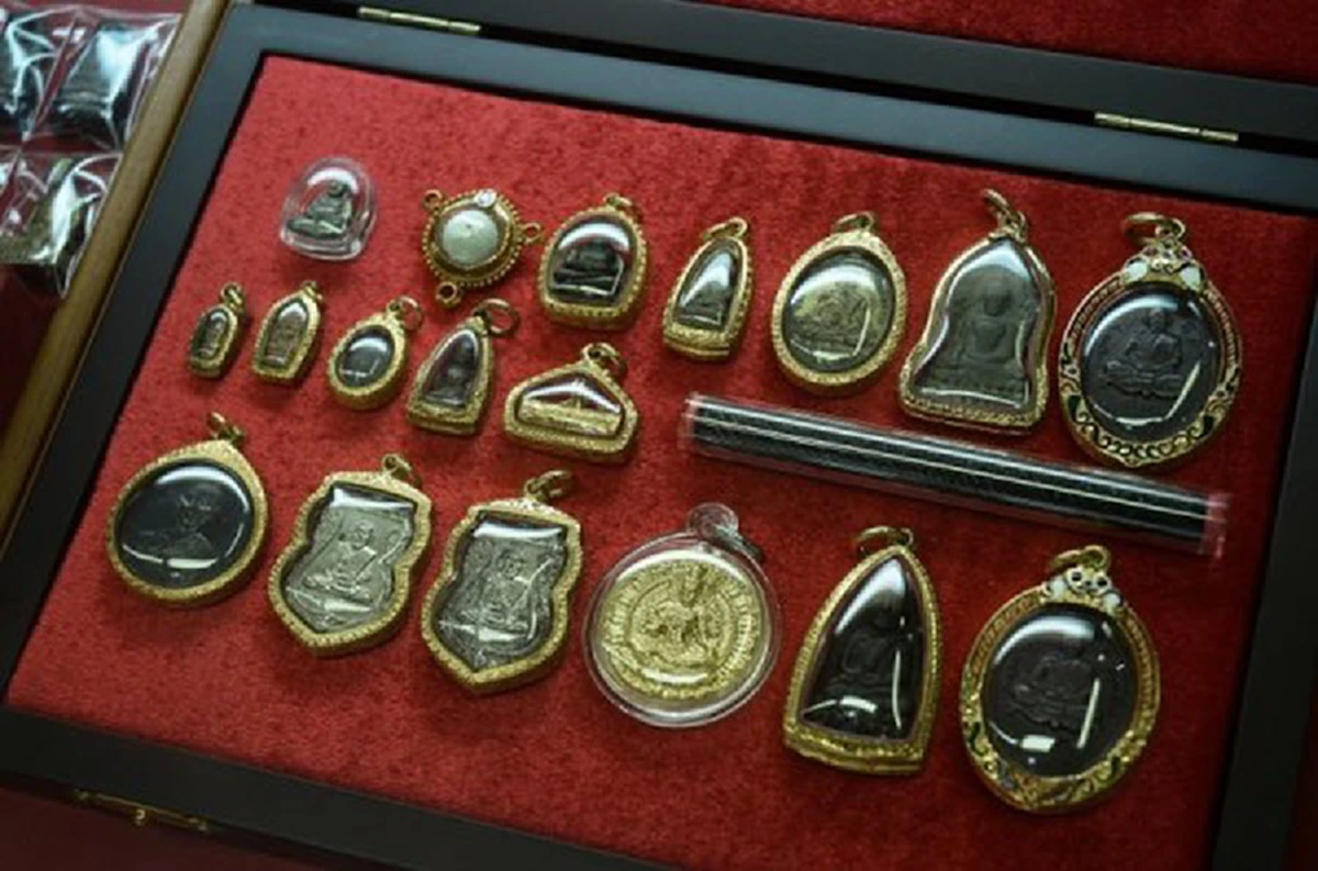 หลวงพ่อฤาษีลิงดําแนะ วิธีห้อยพระเครื่อง ให้มีอิทธิฤทธิ์เต็มที่