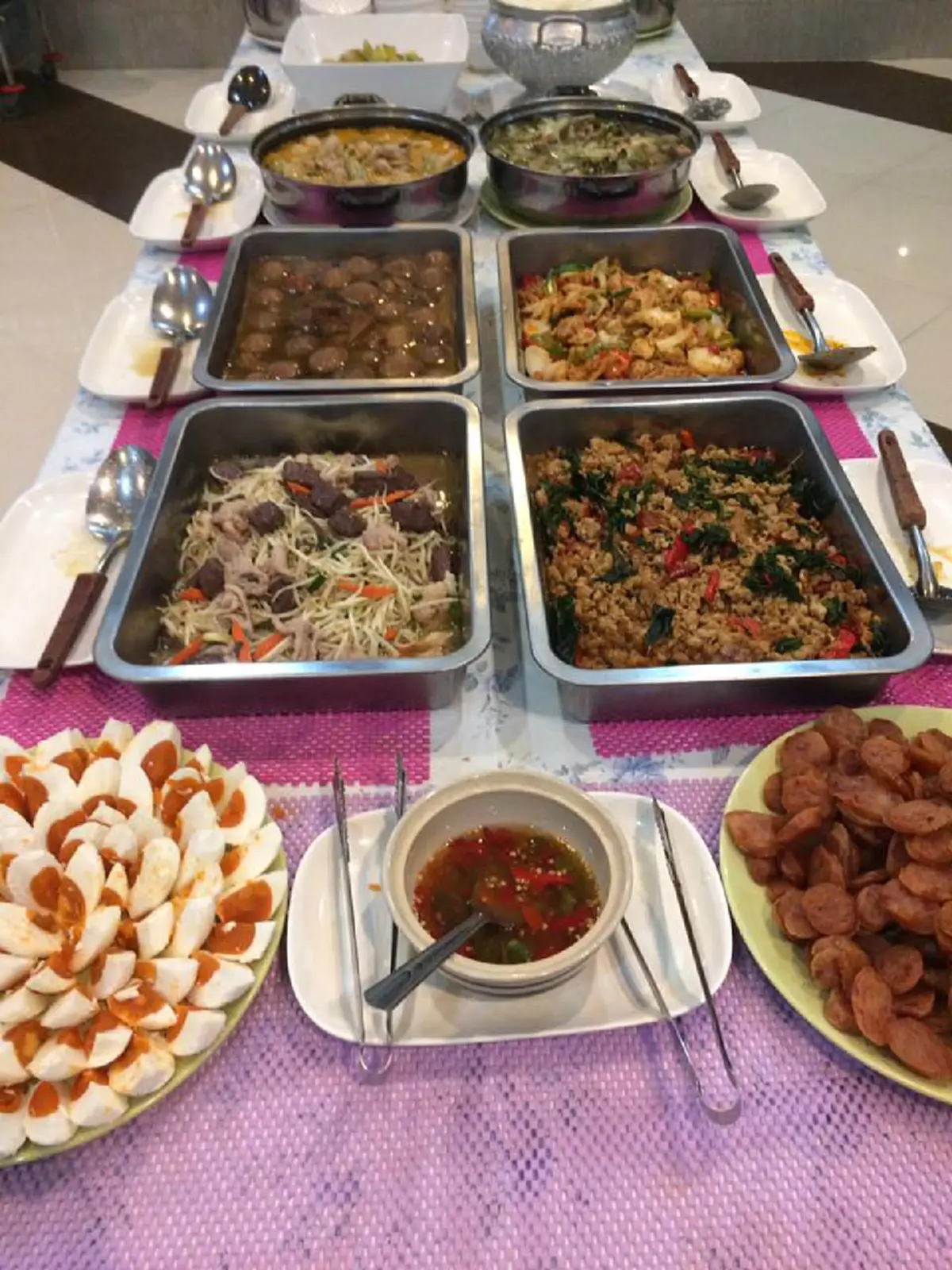 อยากให้รถบัสทุกคันเป็นแบบนี้ !!! ชาวเน็ตอึ้ง  "เวียงพิงค์บัส"  หรูหราอย่างกับนั่งเครื่องบิน เนรมิตรจัดเต็มระดับ VIP แต่ราคาถูกมาก !! (ชมภาพ)