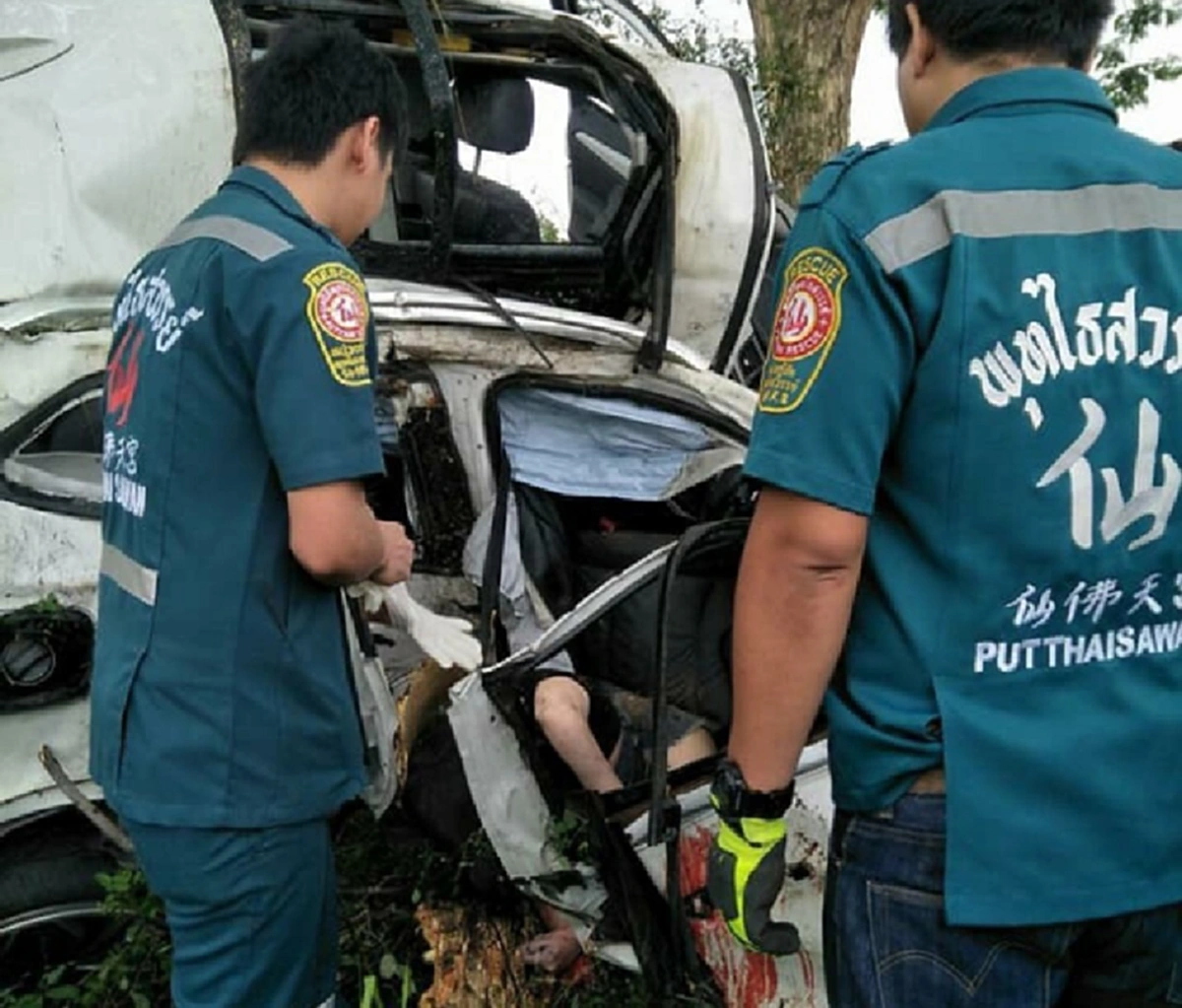 นางฟ้าคนเก่ง!! ย้อนฟัง "น้องอิน" เคยเล่าถึงชีวิตตัวเอง จากเด็กที่พ่อแม่แยกทาง โดนดูถูกยากจน แต่สู้สุดๆจนมีบ้าน มีรถ ทำงานหนักเพื่อดูแลแม่!?