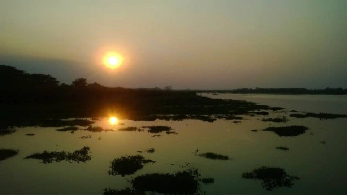 เมืองหนองหาร ที่ถูกพญานาคถล่ม จนจมลงใต้บาดาล