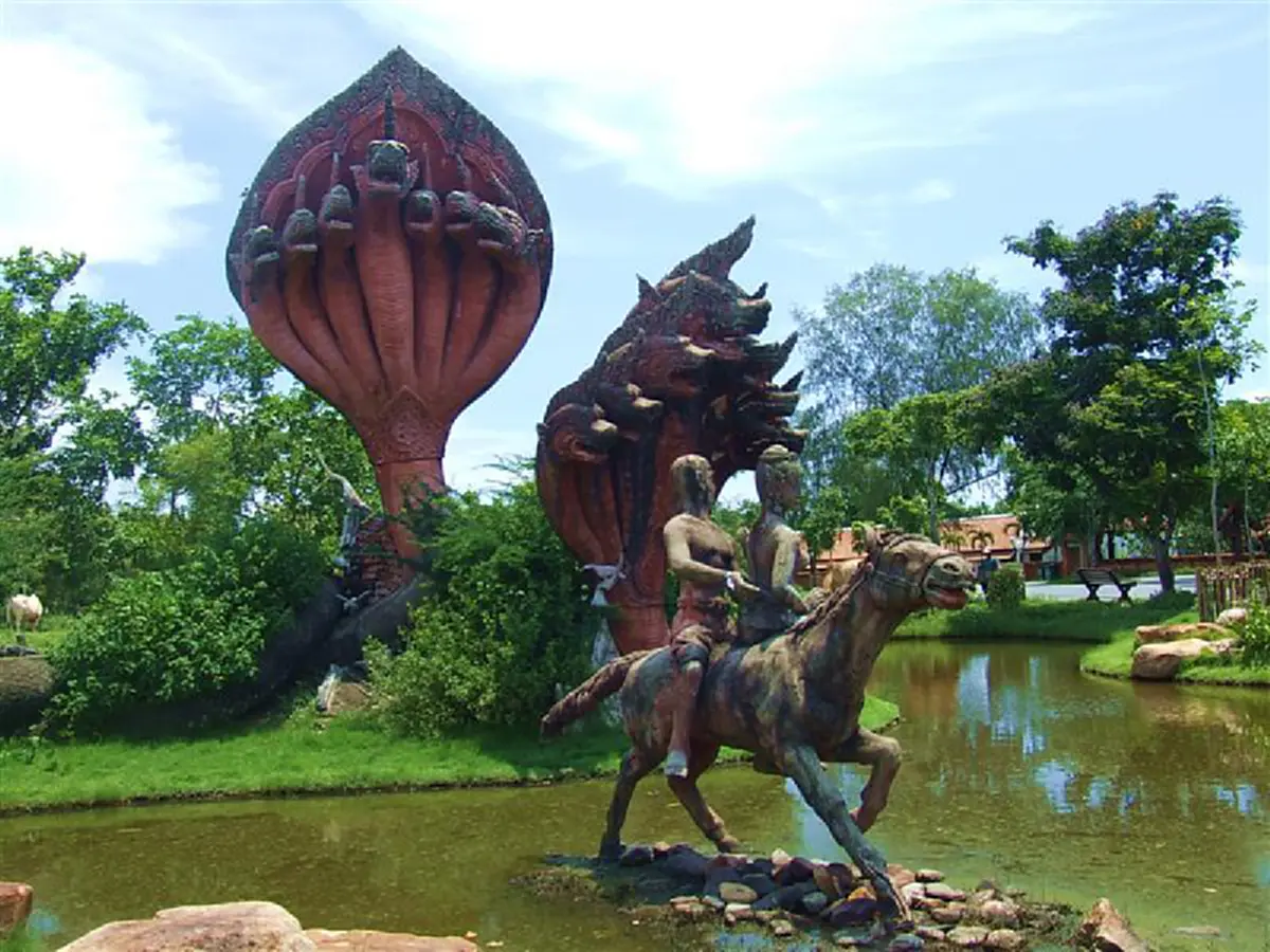 เมืองหนองหาร ที่ถูกพญานาคถล่ม จนจมลงใต้บาดาล