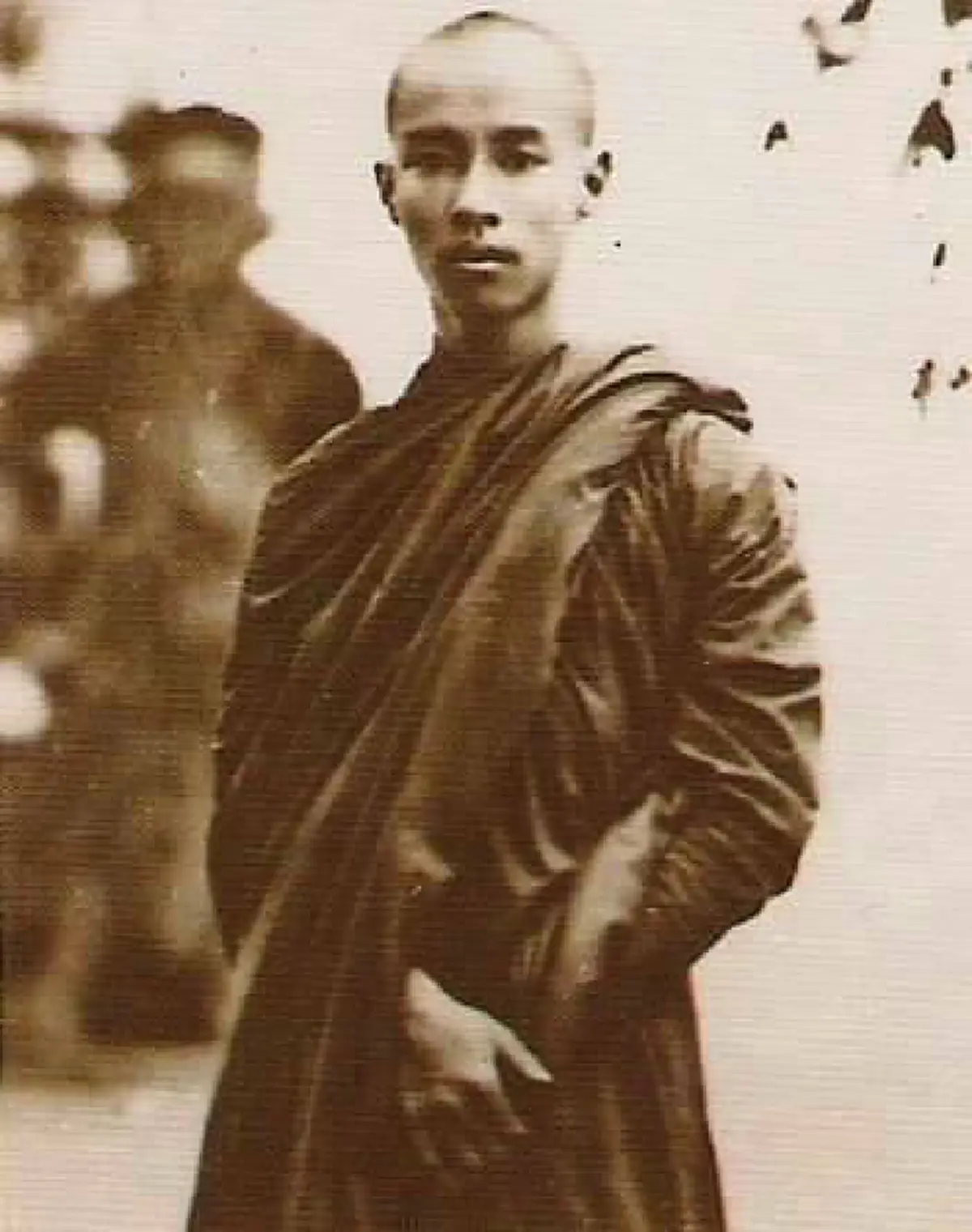 มหาราชแห่งราชวงศ์จักรี ผู้ทรงผนวชระหว่างครองราชย์