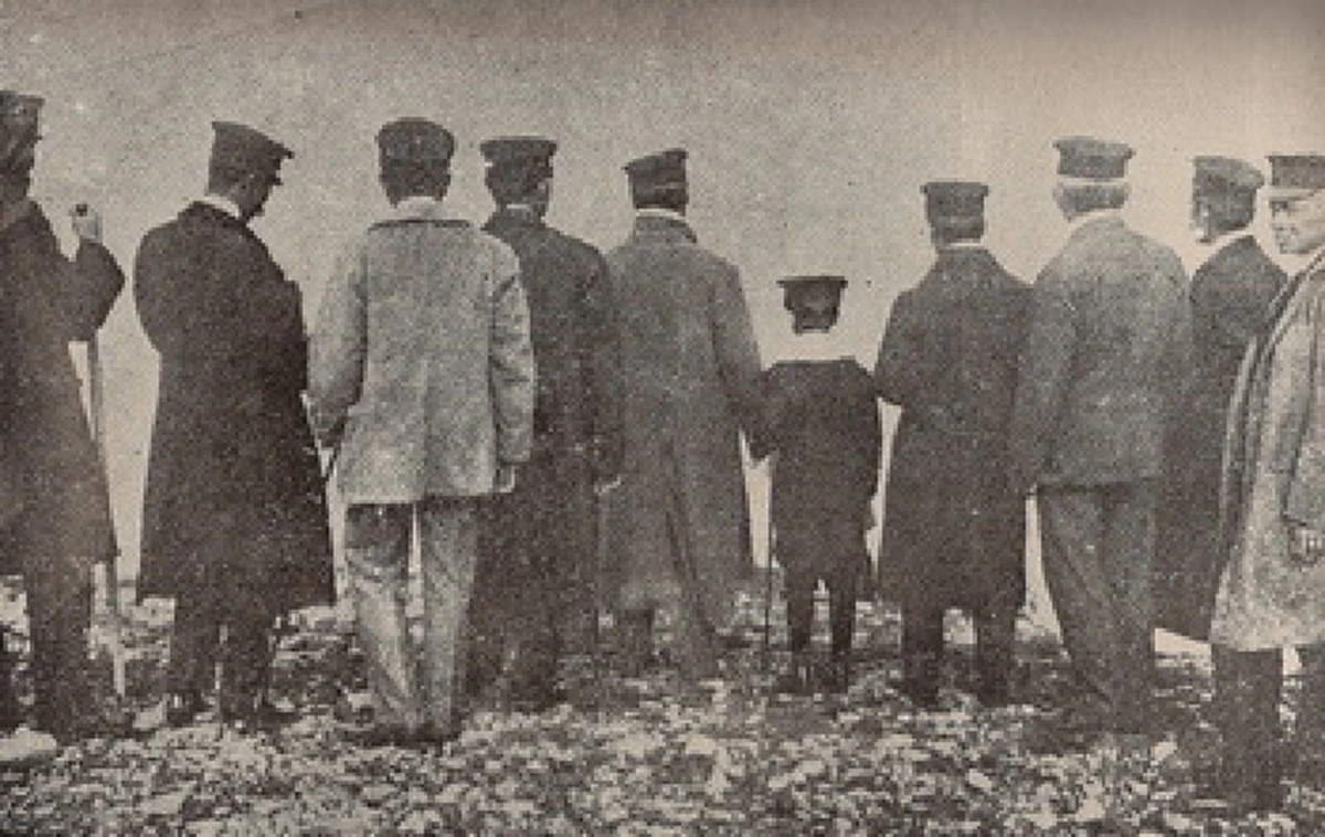 พระปรมาภิไธย จปร. บนหน้าผา ที่นอร์เวย์