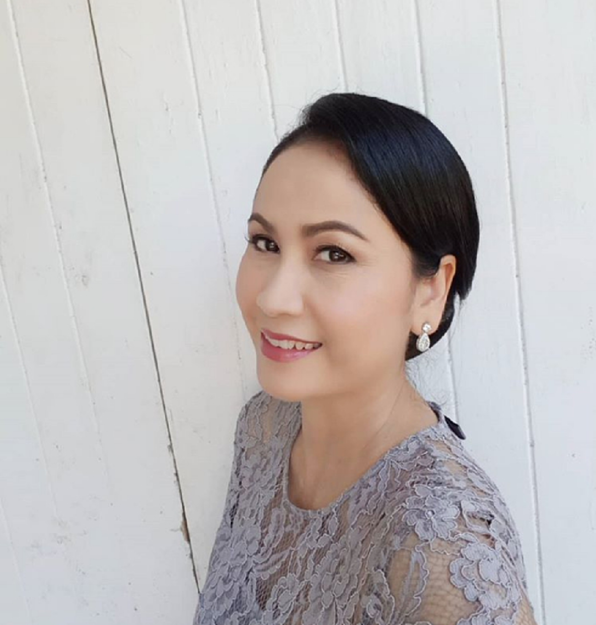 เจี๊ยบ ปวีณา นักแสดงรุ่นใหญ่ แอบซุ่มแต่งงานเงียบมากว่า 20 ปี