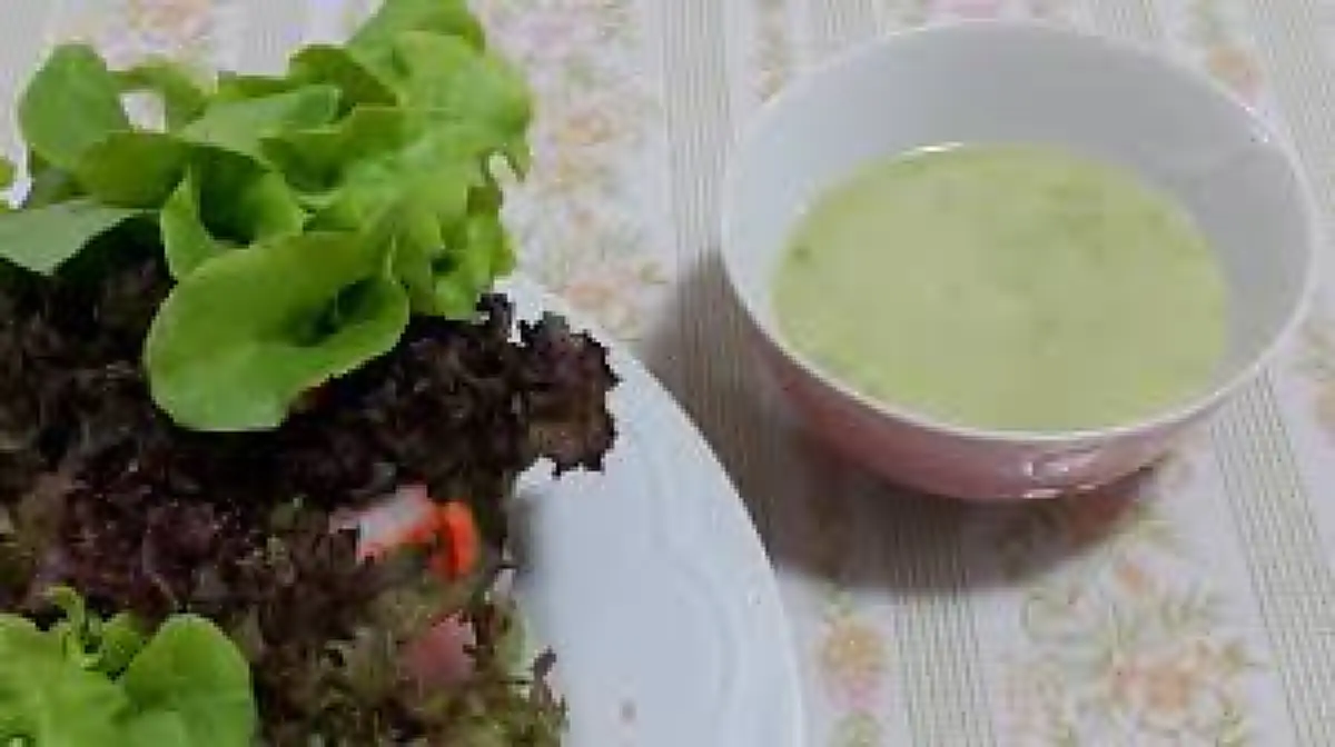 10 วิธีทำน้ำสลัด เข้มข้น กล่มกล่อม อร่อยมาก