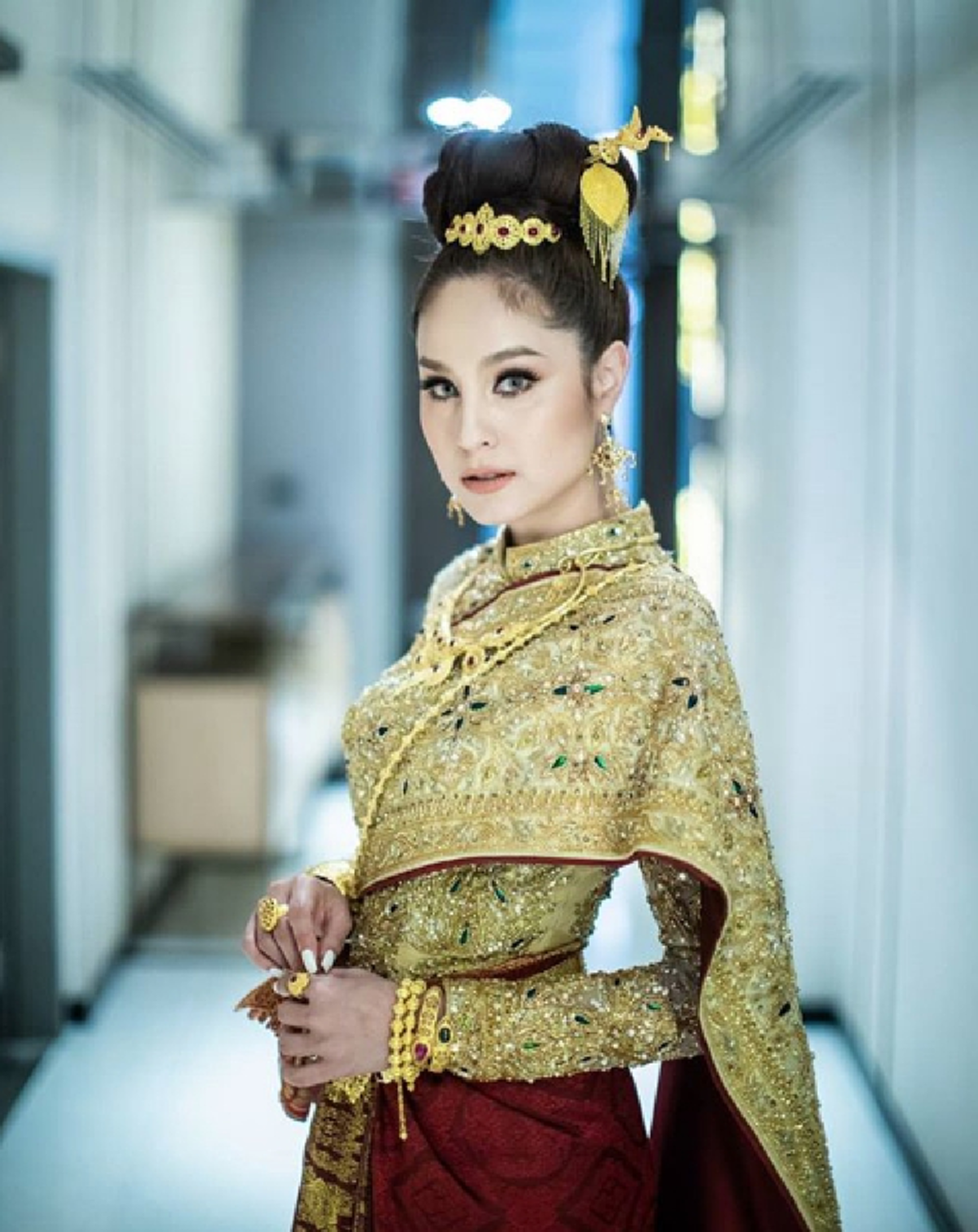 ขวัญ อุษามณี