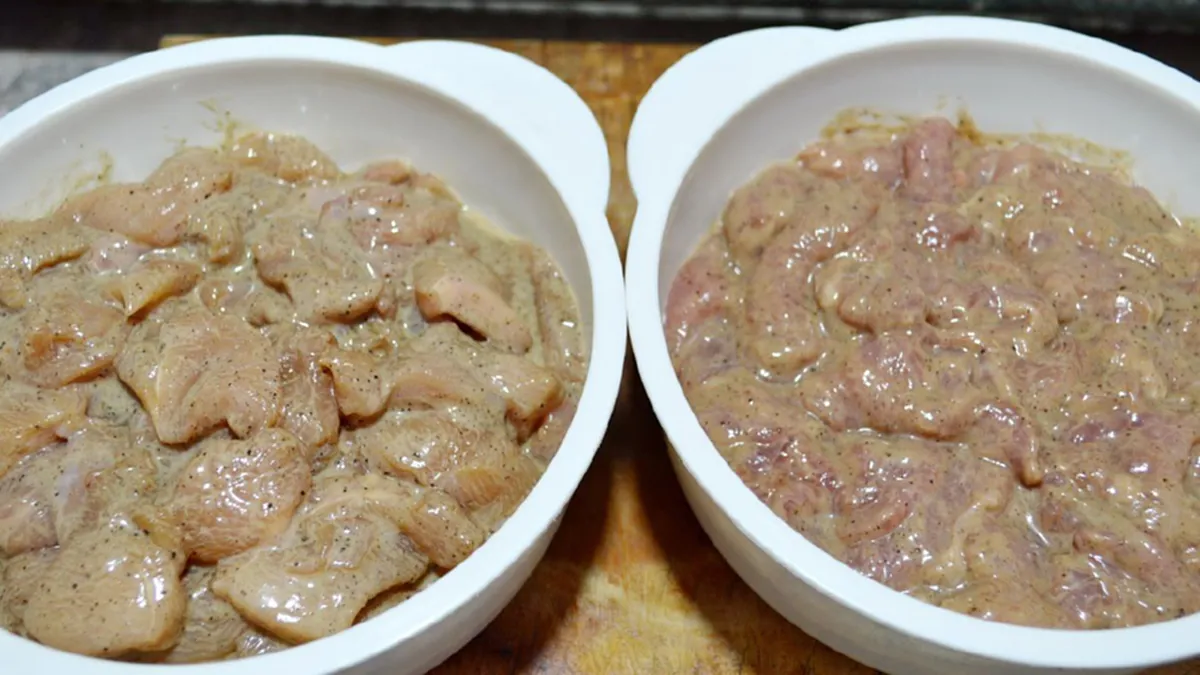 วิธีทำ หมู-ไก่หมักราดหน้าจากร้านดัง ที่คอนเฟิร์มว่า เด้ง นุ่ม ละลายในปาก