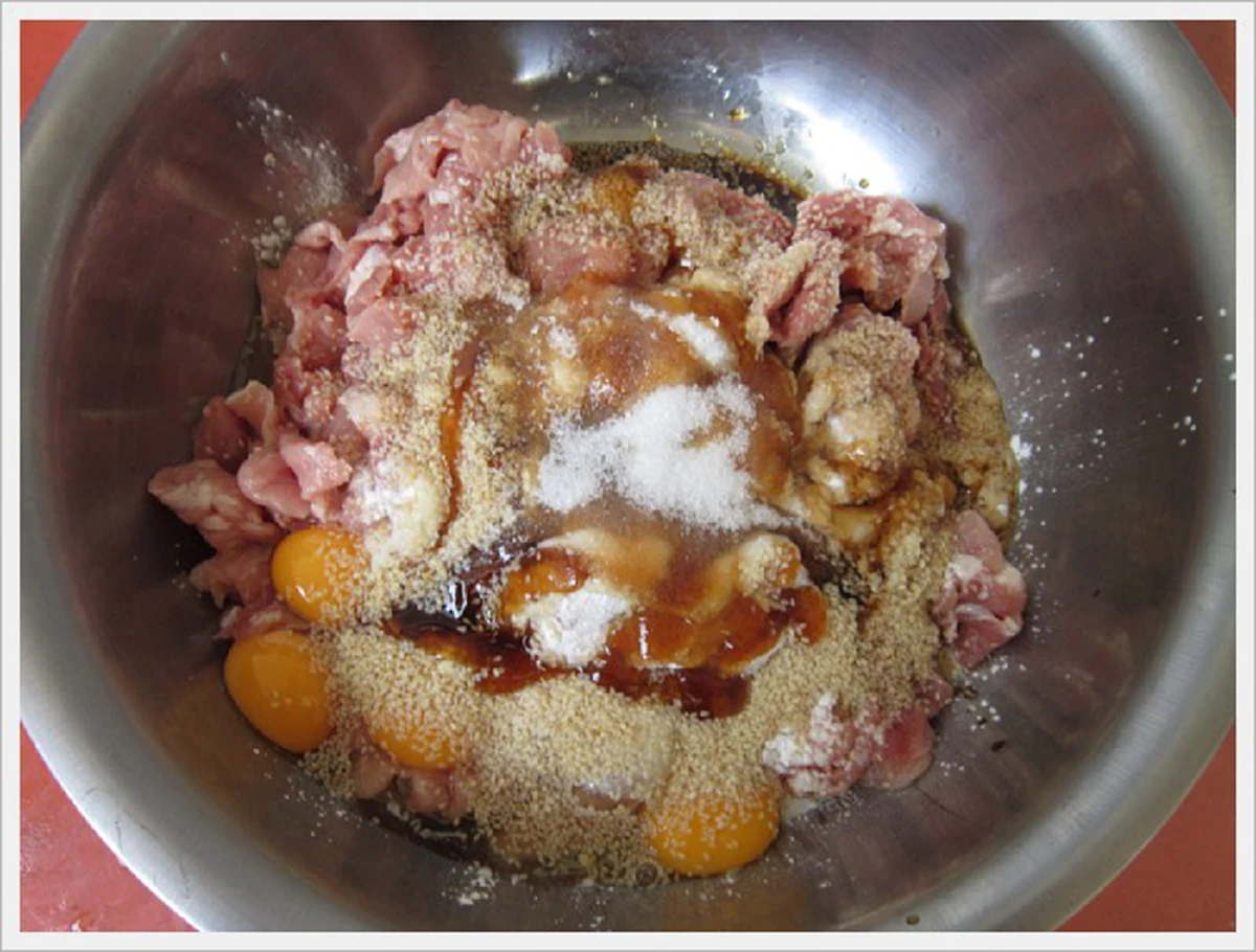 วิธีทำ หมู-ไก่หมักราดหน้าจากร้านดัง ที่คอนเฟิร์มว่า เด้ง นุ่ม ละลายในปาก