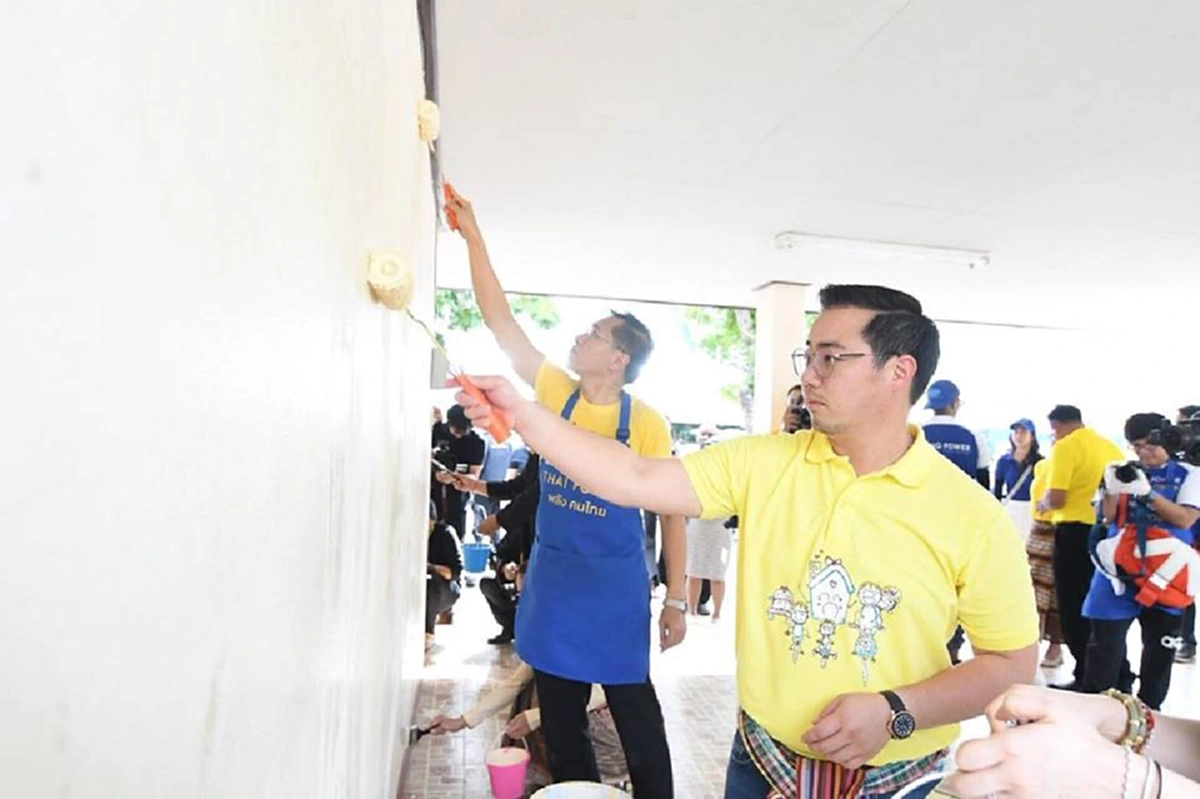 เปิดโปรไฟล์ "ต็อบ อัยยวัฒน์" ทายาทแสนล้านของ "เจ้าสัววิชัย" ดีกรีความสามารถไม่ธรรมดา ยึดแบบอย่างจากพ่อ..ชอบช่วยเหลือสังคม