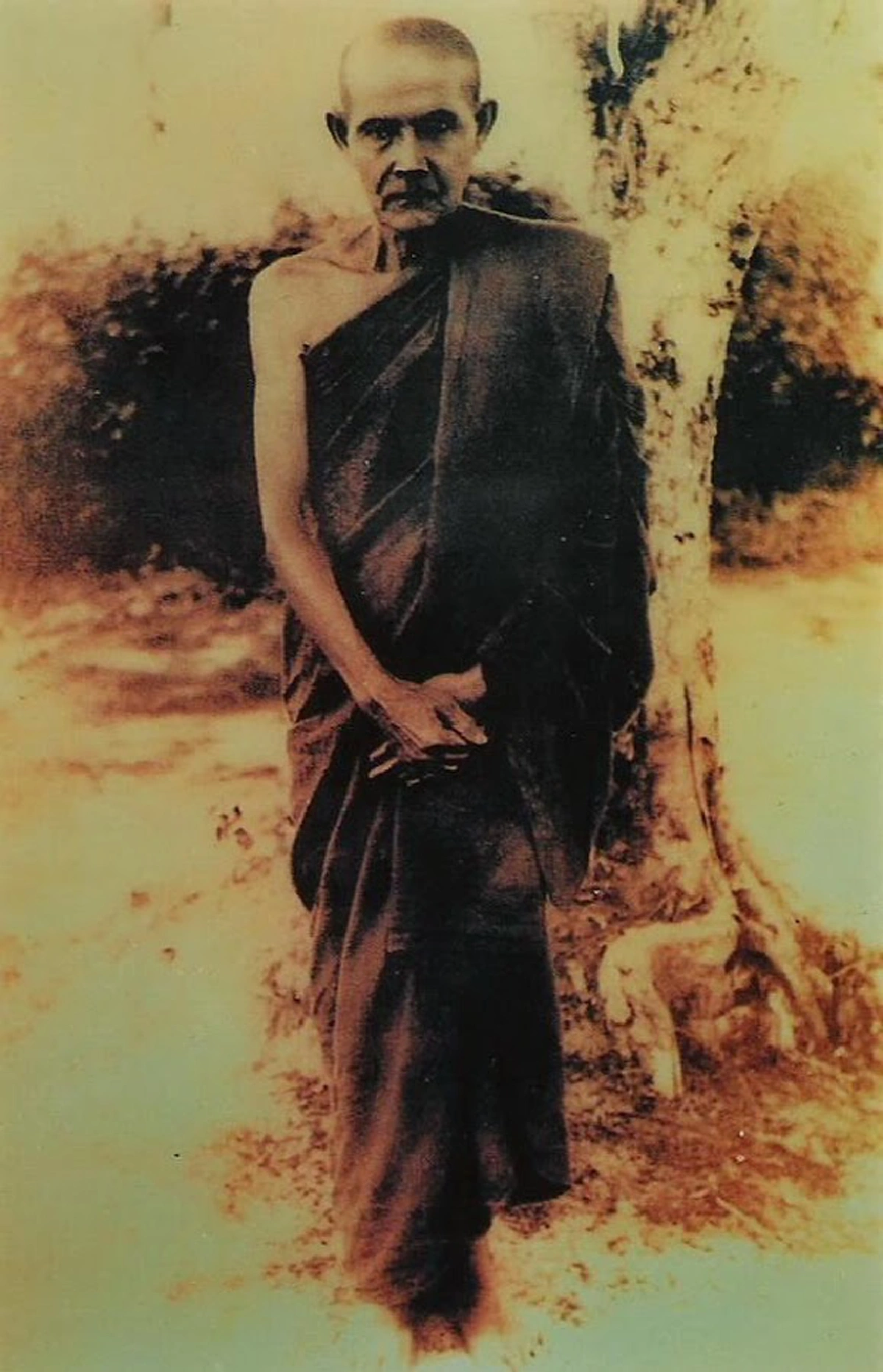 ความลับ...ที่ถูกเปิดเผย !!! "หลวงปู่มั่น" เกิดมาพร้อม "บุคลิกพิเศษ" !!! ที่ทำให้ท่านกลายเป็น "สาวกที่สมบูรณ์แบบ" ของพระพุทธเจ้า !!!