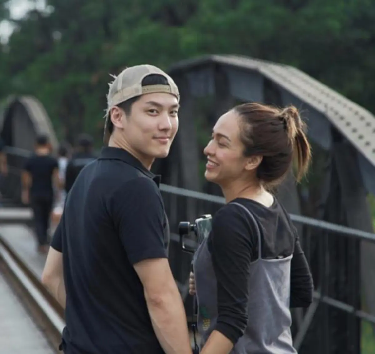 #มีผู้งานดีก็ต้องโชว์!! มาส่อง “แฟนหนุ่มสุดหล่อ” ของสาว “ซาร่า นลิน”  ทำเอาแฟนคลับอิจฉาหนักมาก อะไรจะงานดีขนาดนี้ !!