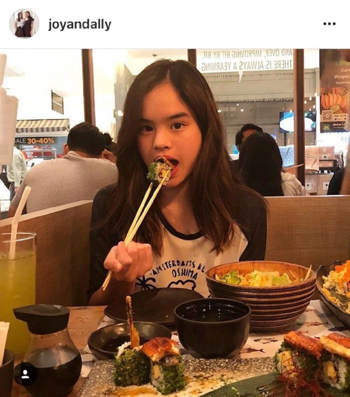 #เคยเห็นกันหรือยัง!! “น้องแอลลี่” ลูกสาว “อ่ำ อัมรินทร์” ล่าสุดโตเป็นสาวแล้ว หนุ่มๆ เตรียมต่อคิว จองแทบไม่ทัน !! (ชมคลิป)