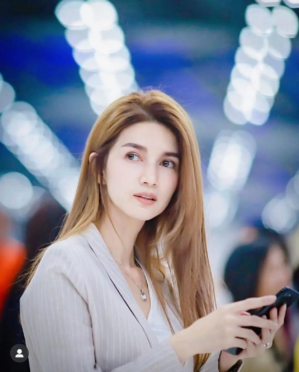 โบว์ แวนด้า เดือดหลังมีคนแอบอ้างชื่อ ปอ  ทฤษฏี เรี่ยไรบริจาค