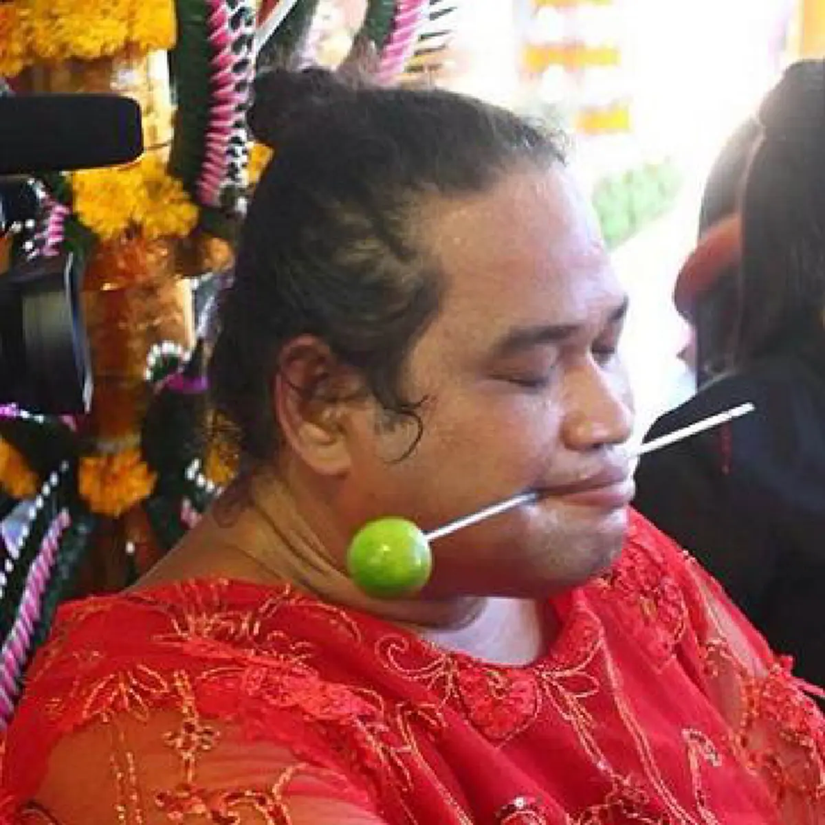 ยอดมนุษย์ไม่ได้มีแค่ต่างประเทศบ้านเราก็มี!! 10 สุดยอดร่างทรงที่ไม่คิดไม่ฝันว่าจะมีอยู่จริง?? บอกเลยแต่ละองค์สุดยอดทั้งนั้น..แยกให้ออกหลอกลวง